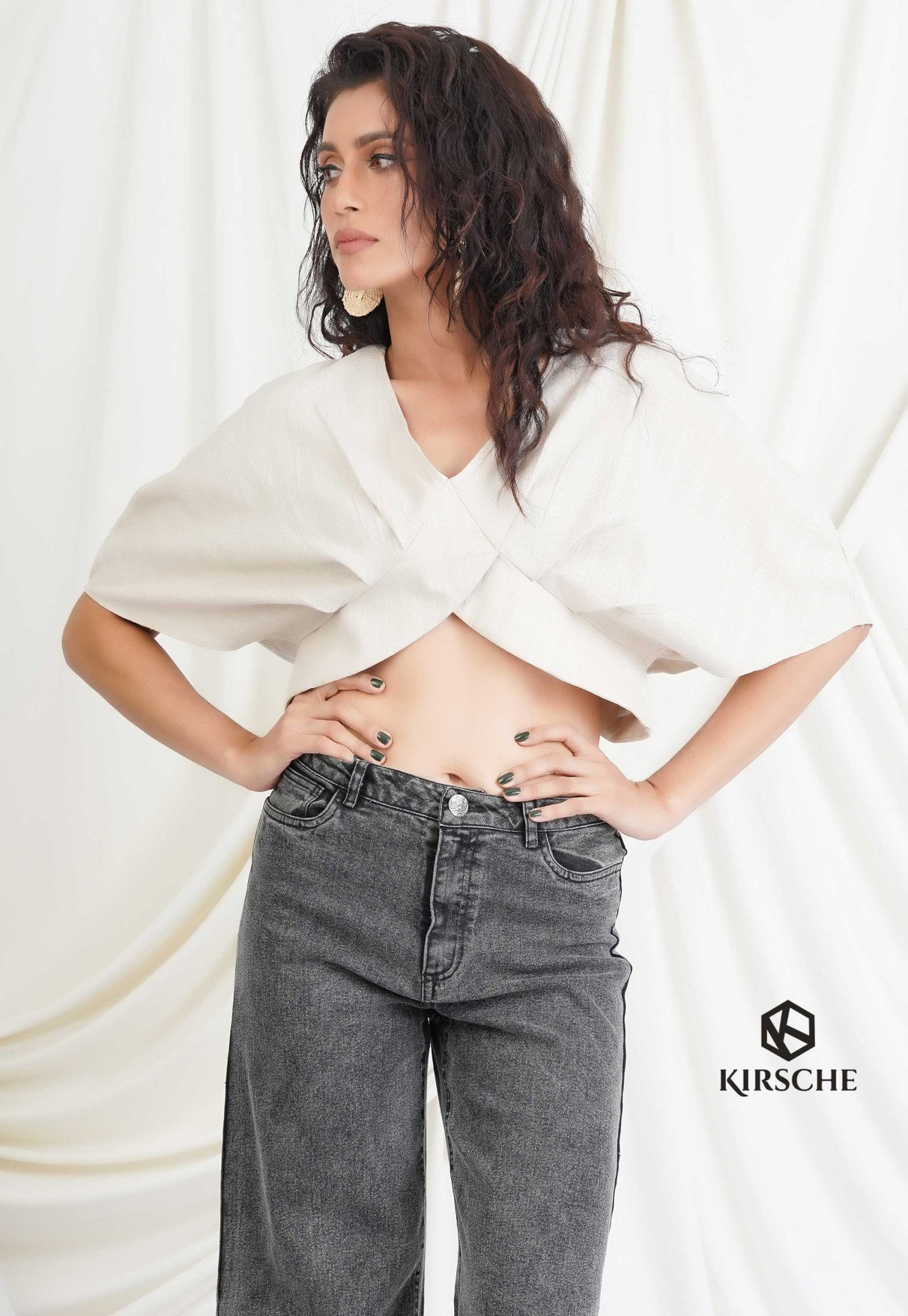 BUTTERFLY TOP
