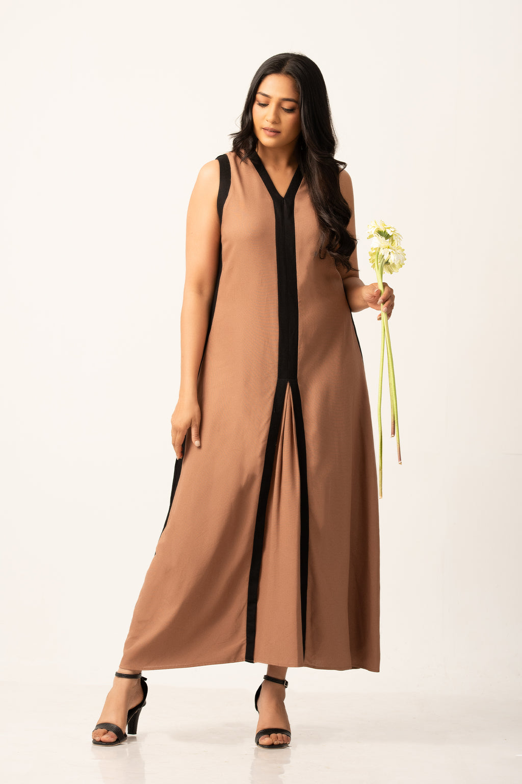 D131 | Contrast Stripe Maxi Dress