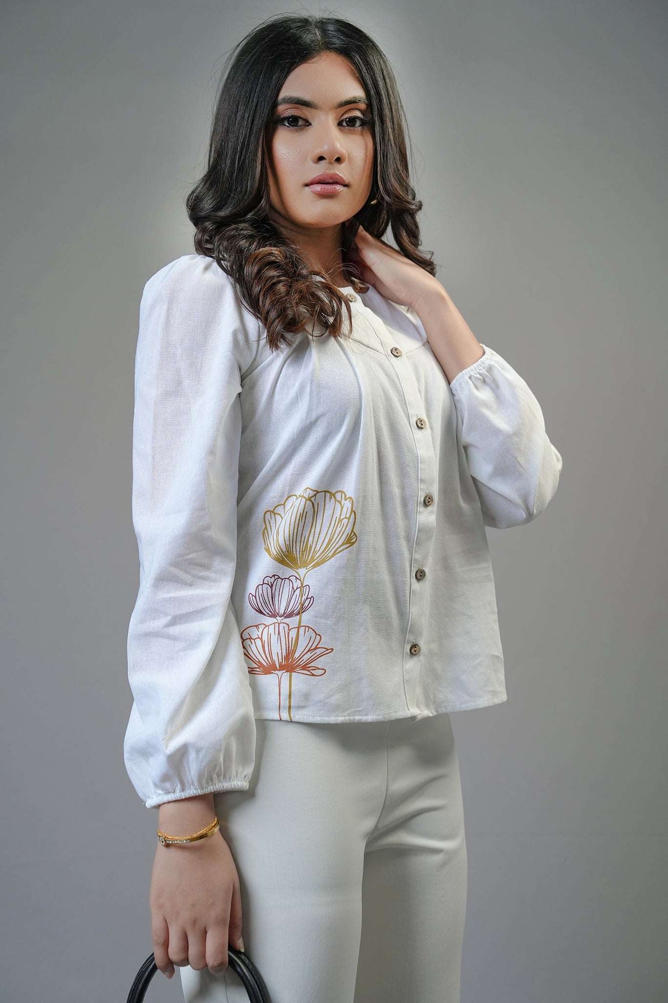 T200 l Leo Printed Shirt Top