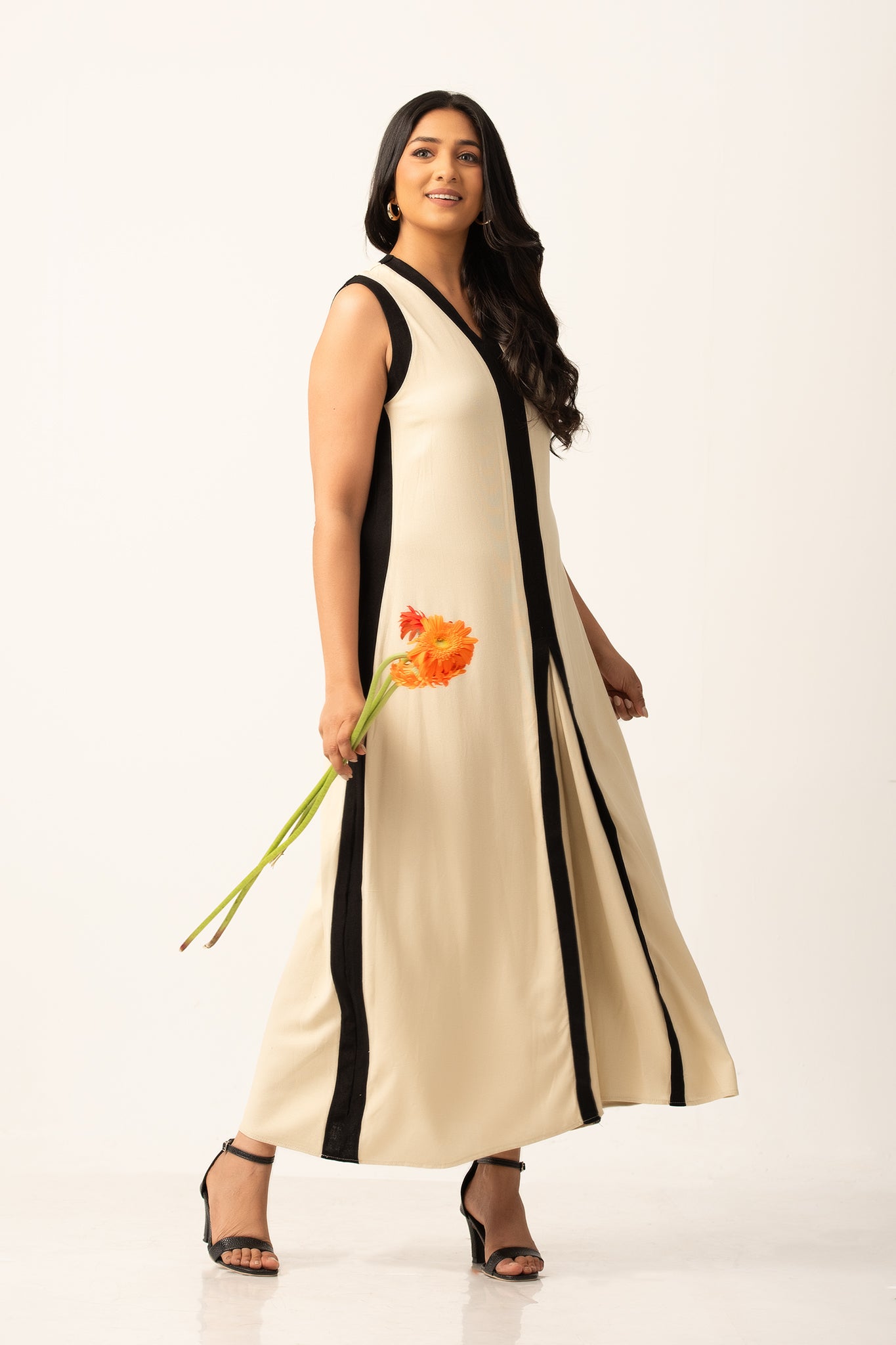 D131 | Contrast Stripe Maxi Dress