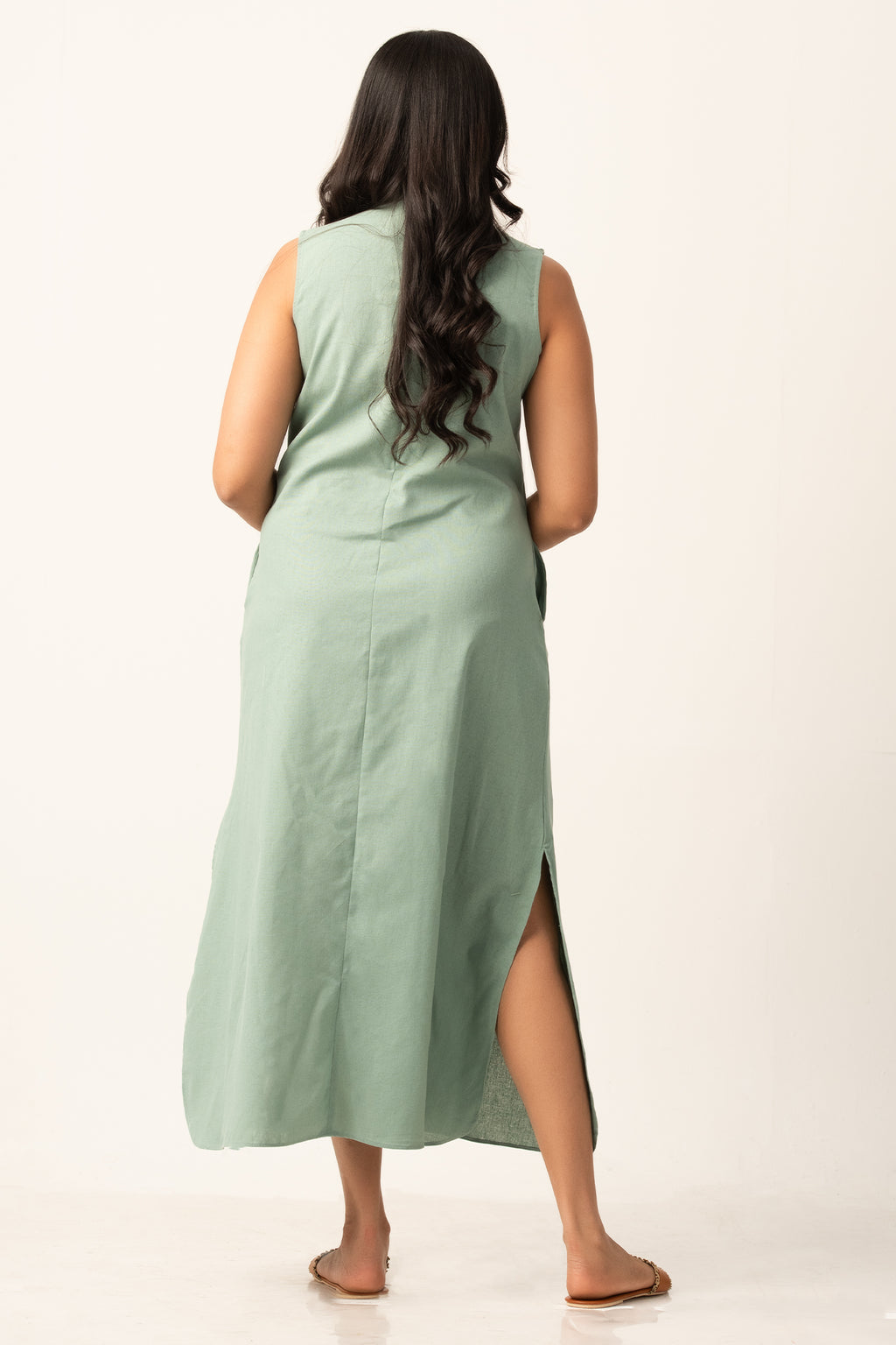 D138 | Blouson Midi Dress