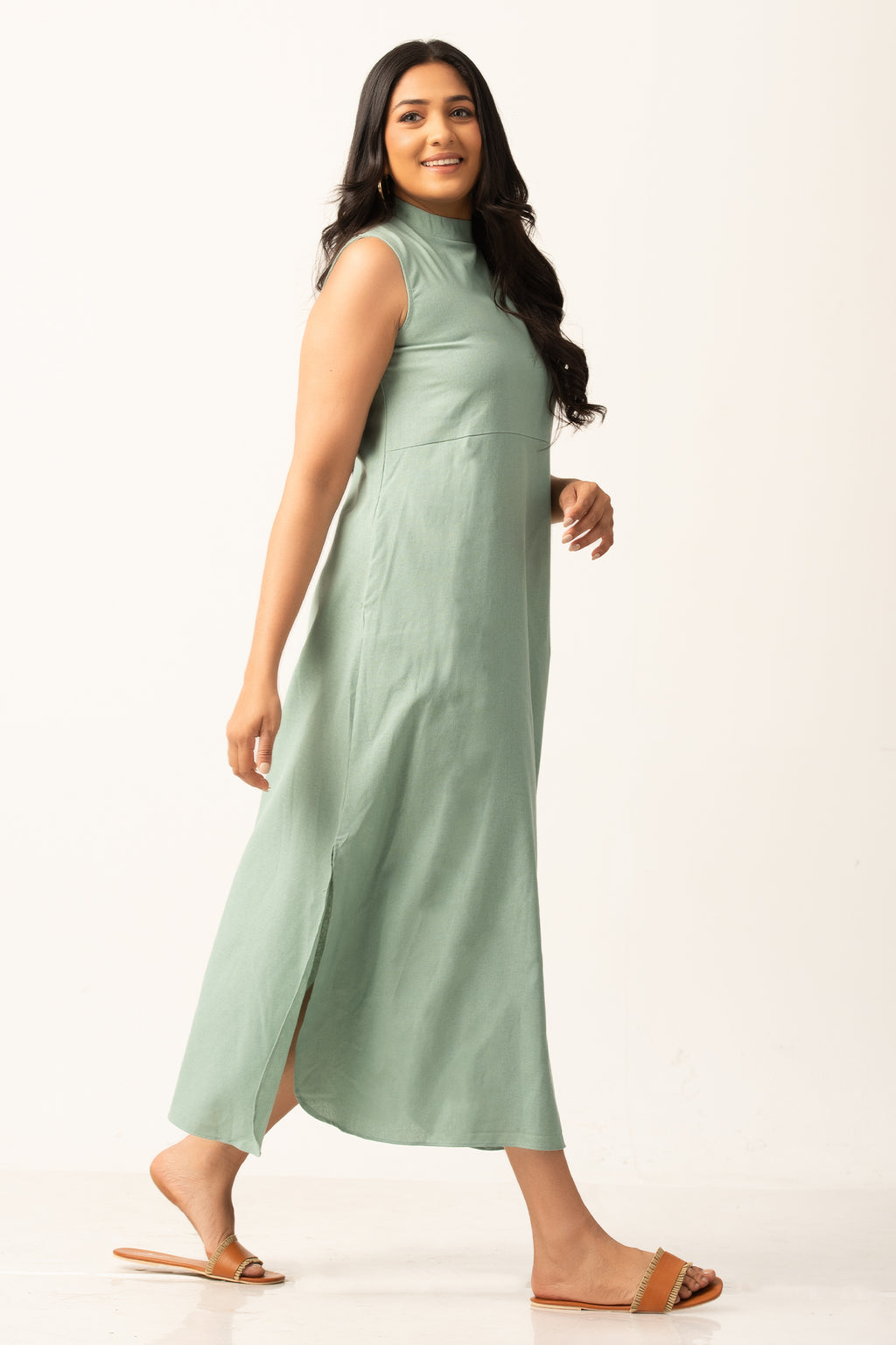 D138 | Blouson Midi Dress