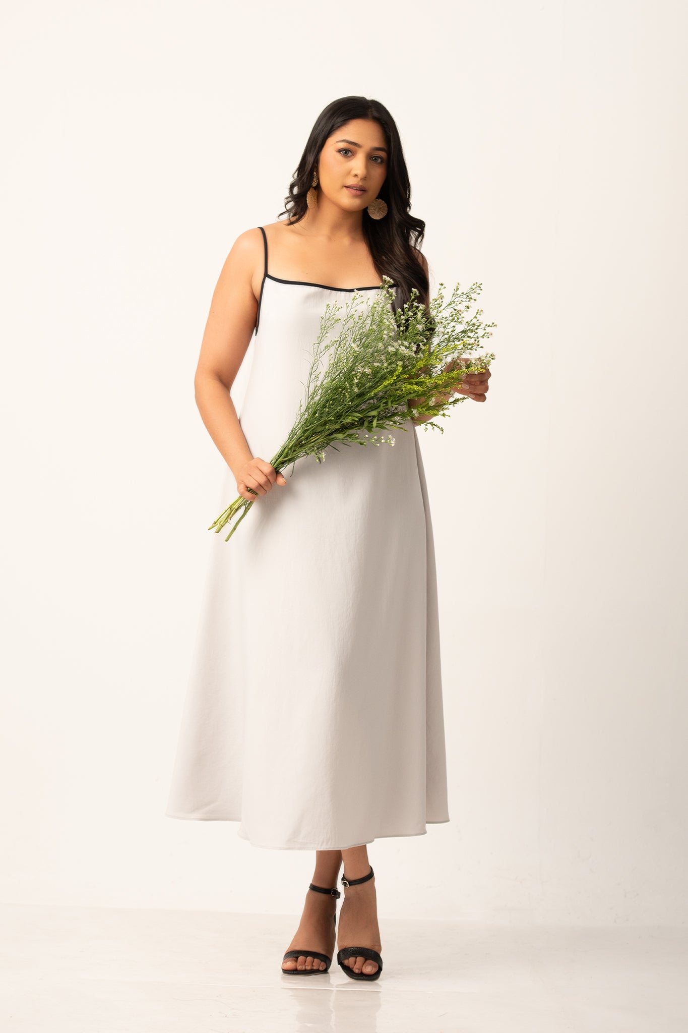 D090 | Ramona Midi Dress