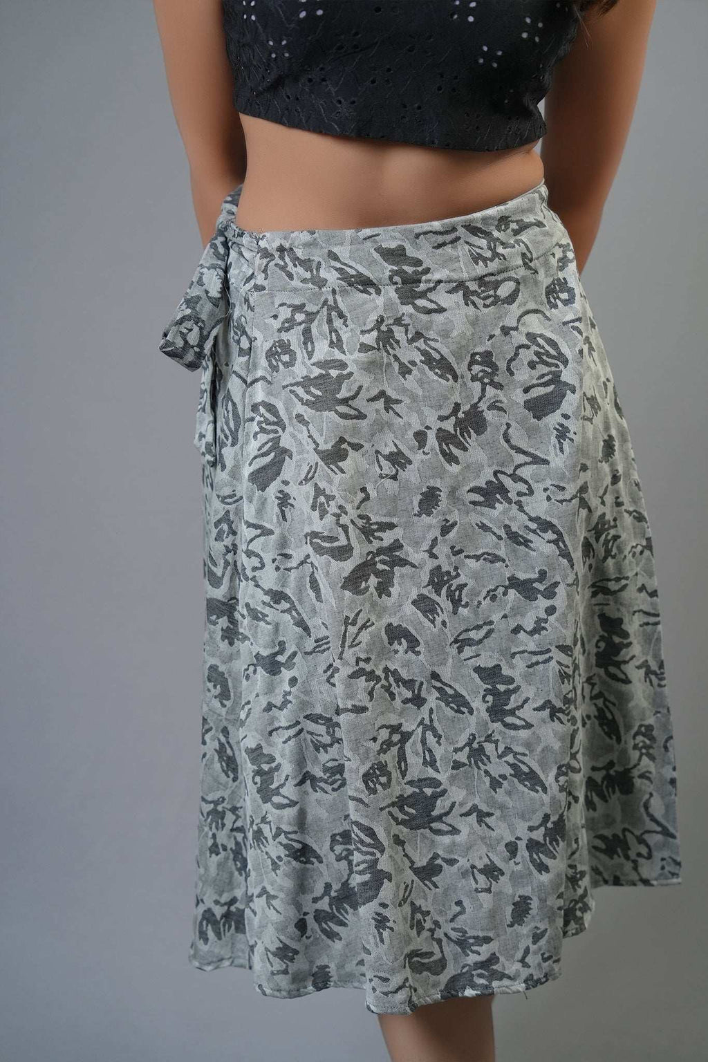 SK152 l Tie Rap Skirt