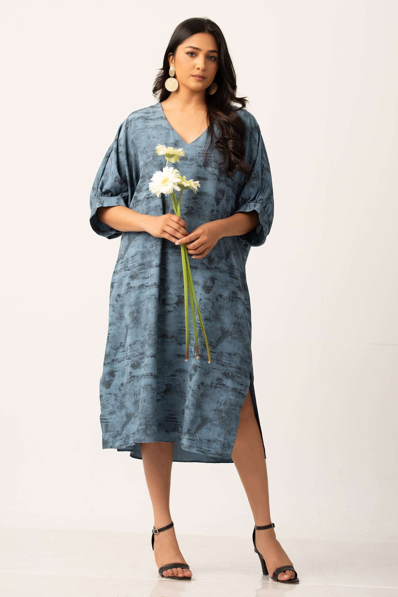 D149 l Linda Midi Dress