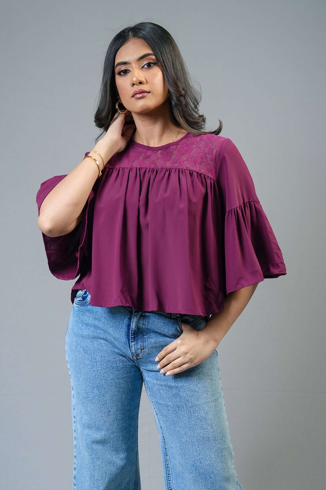 T135 l Flora Lace Top