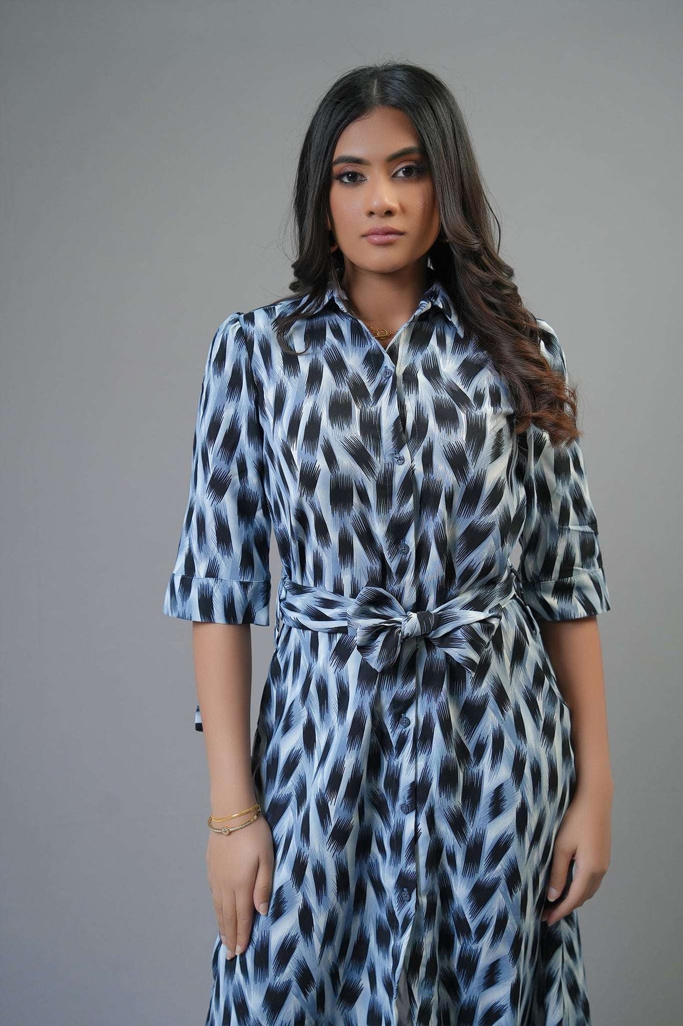 D174 l Breeza Midi Dress