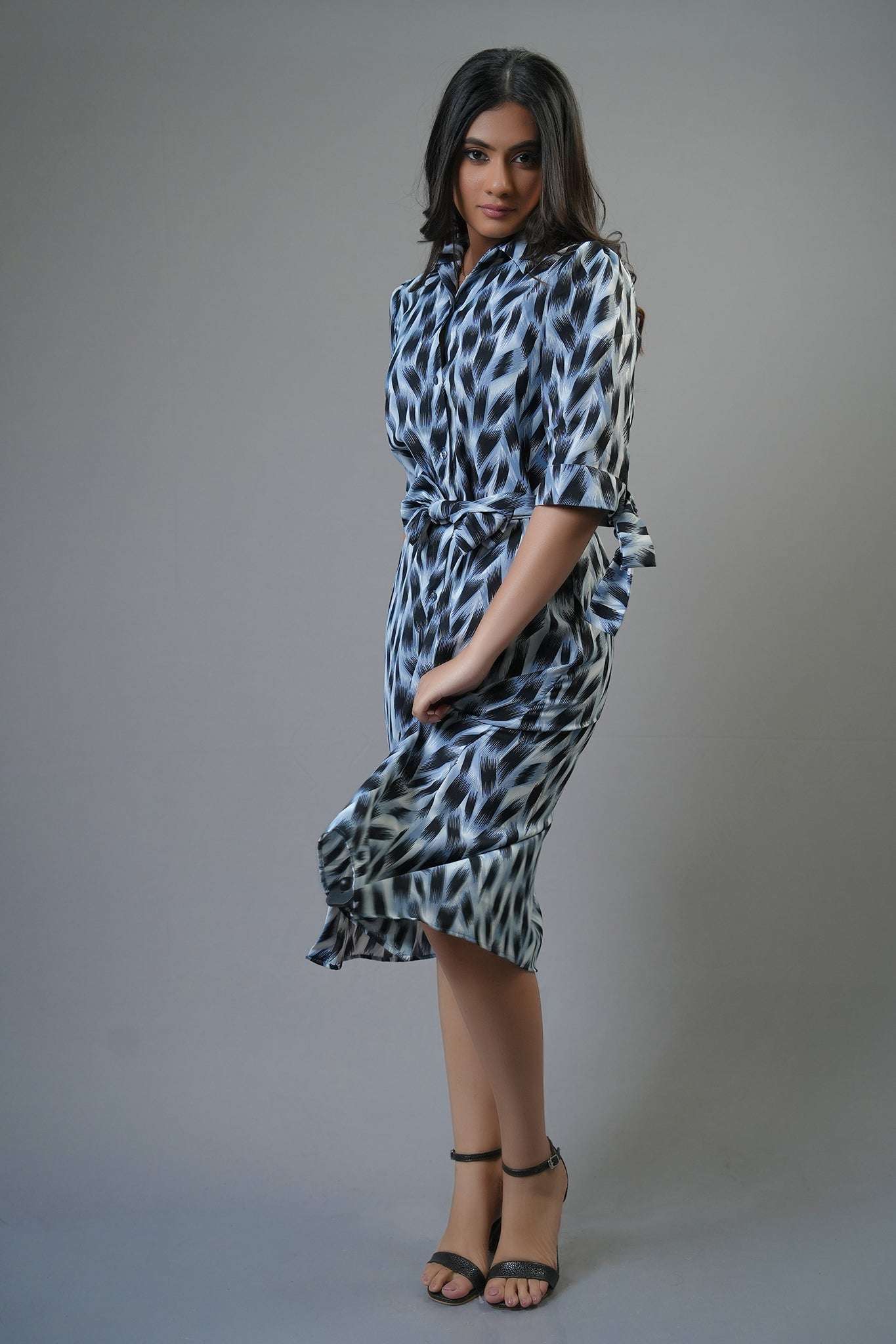 D174 l Breeza Midi Dress
