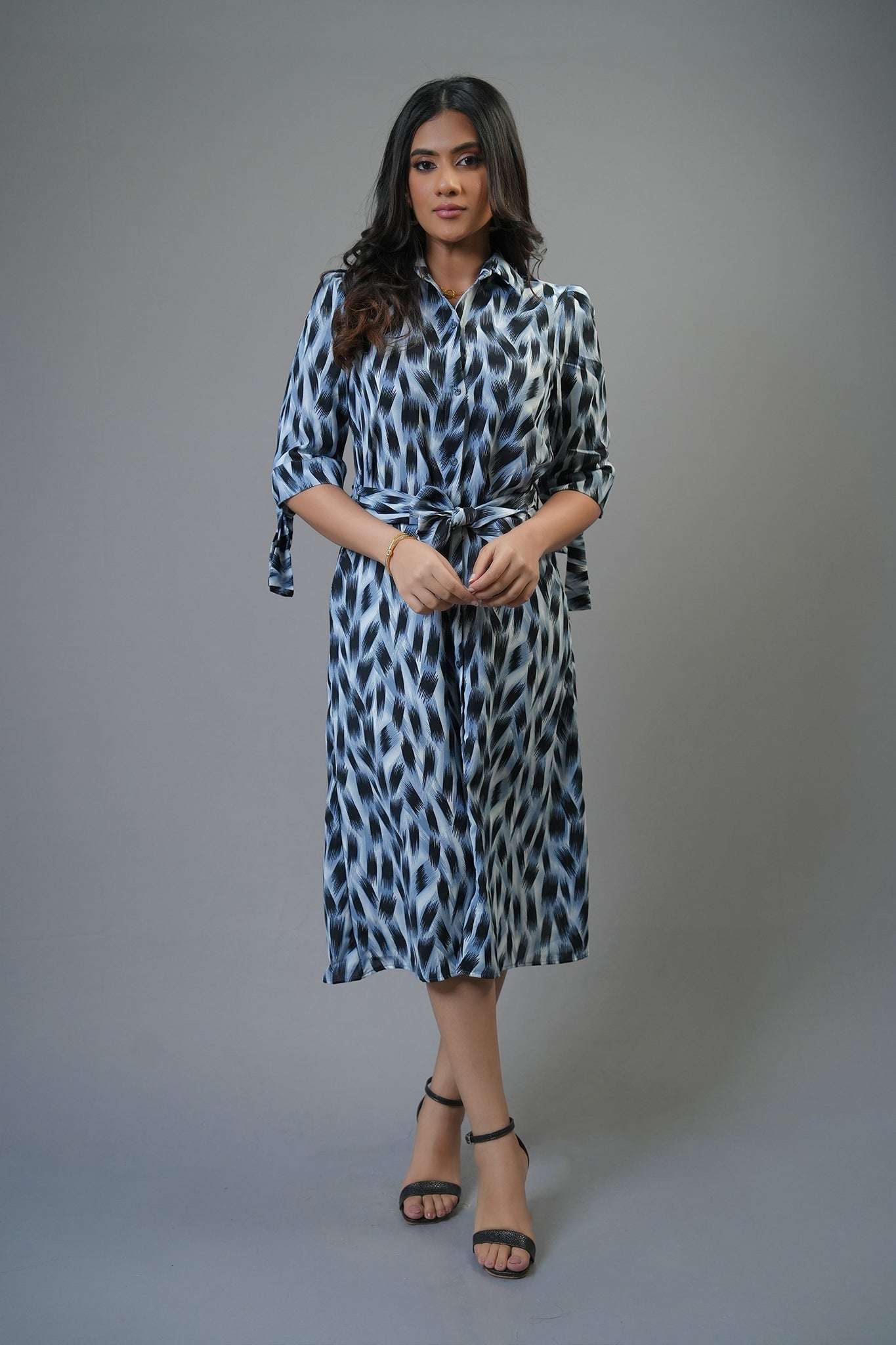 D174 l Breeza Midi Dress