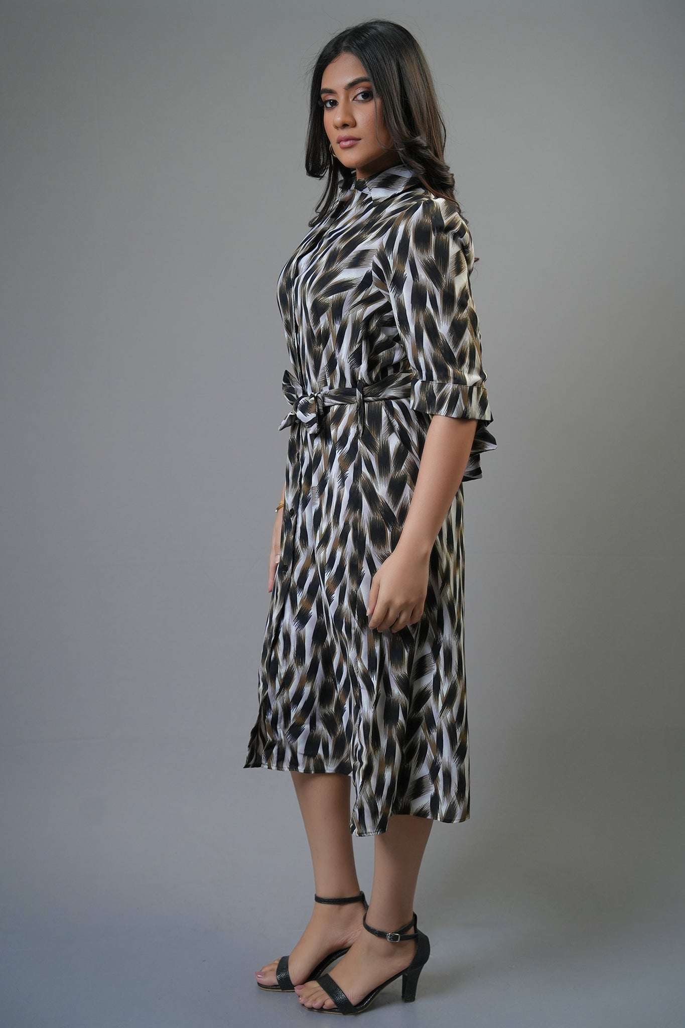 D174 l Breeza Midi Dress