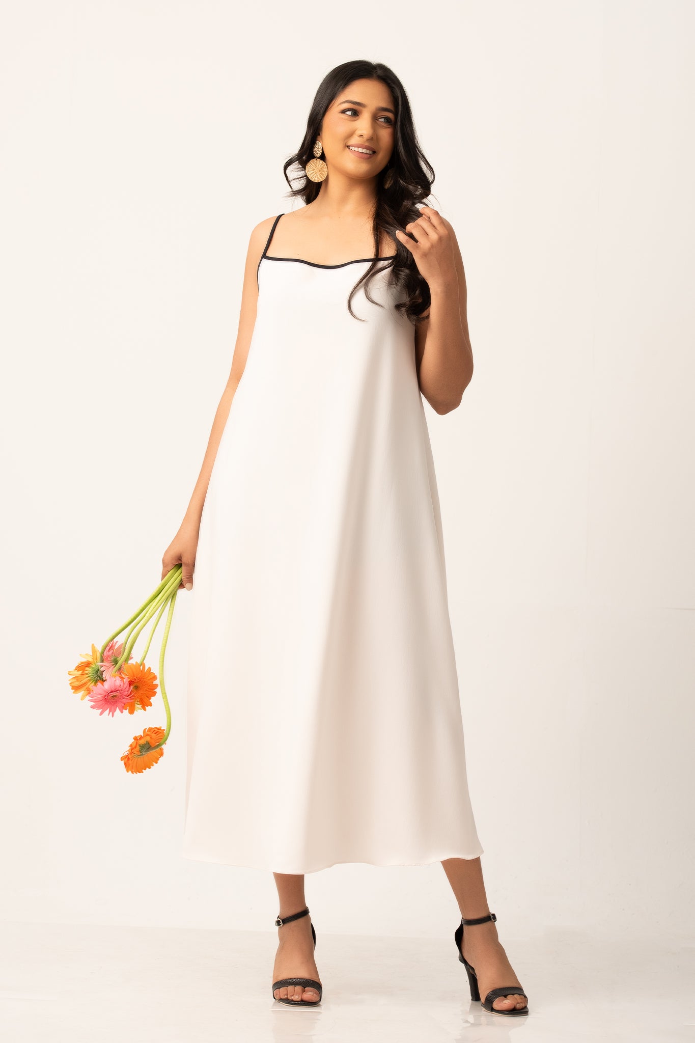 D090 | Ramona Midi Dress