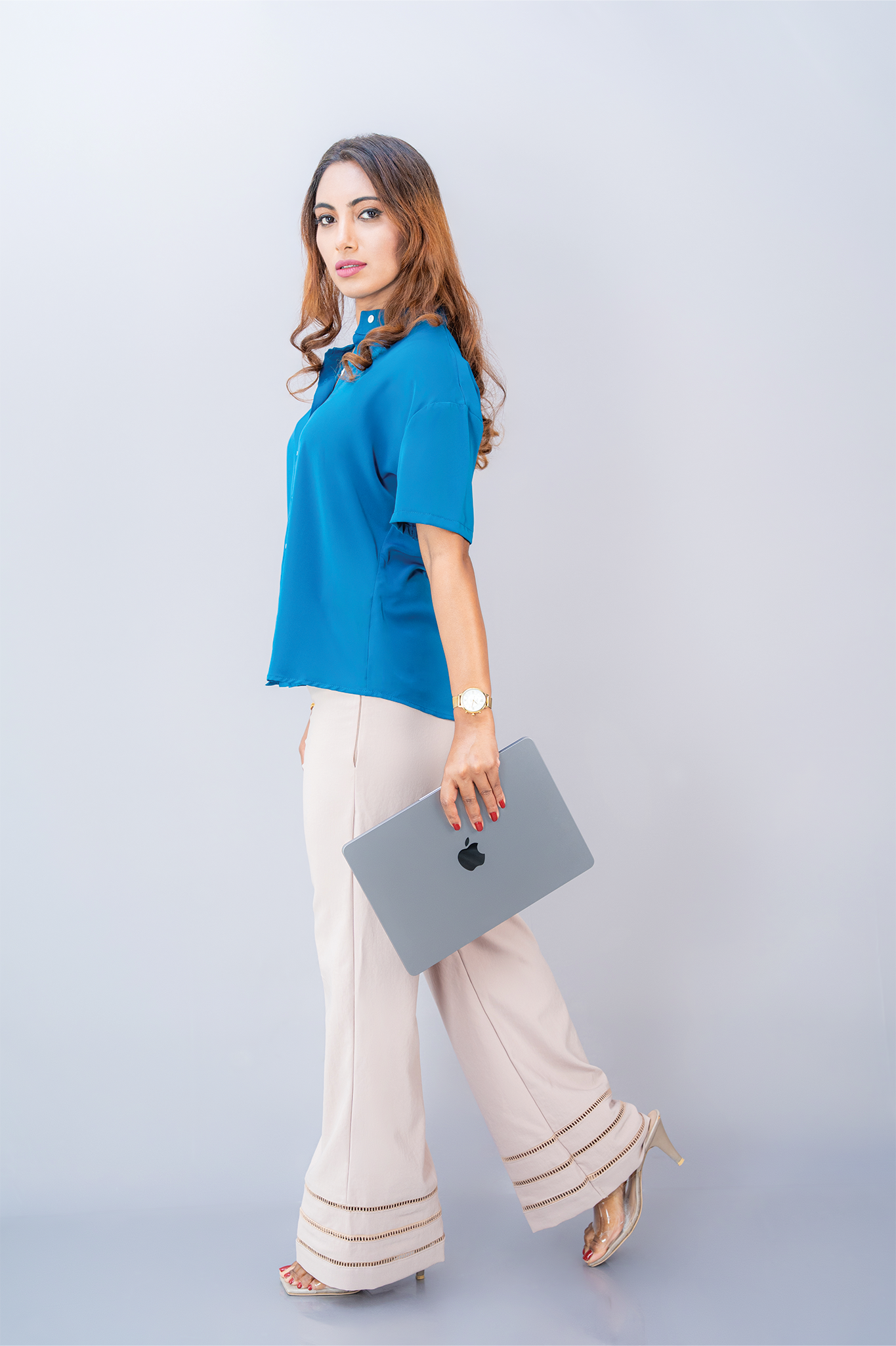 S102 | White Button Oversize Shirt