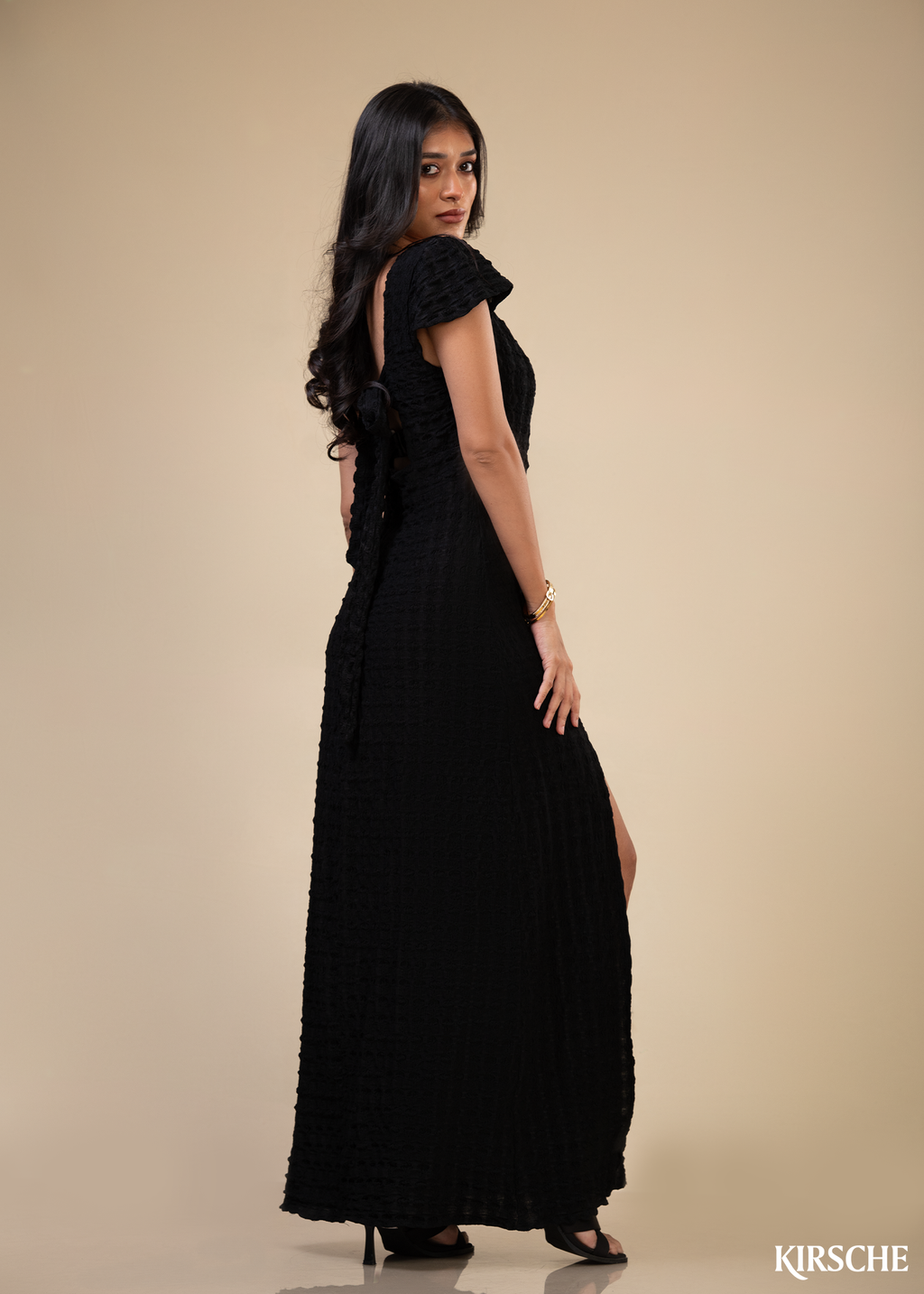 D259 | Amora Maxi Dress