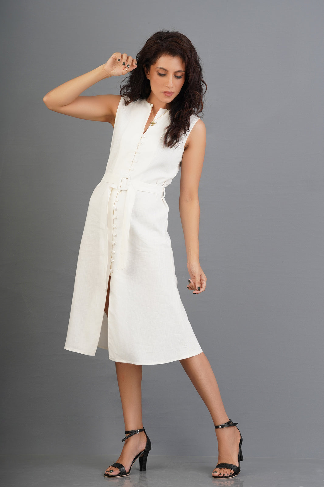 D038 l Belt Detailed Maxi Dress