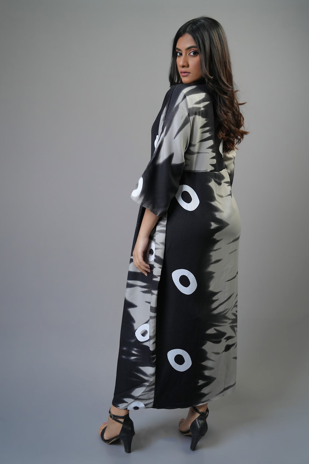 D154 | V Neck Maxi Dress