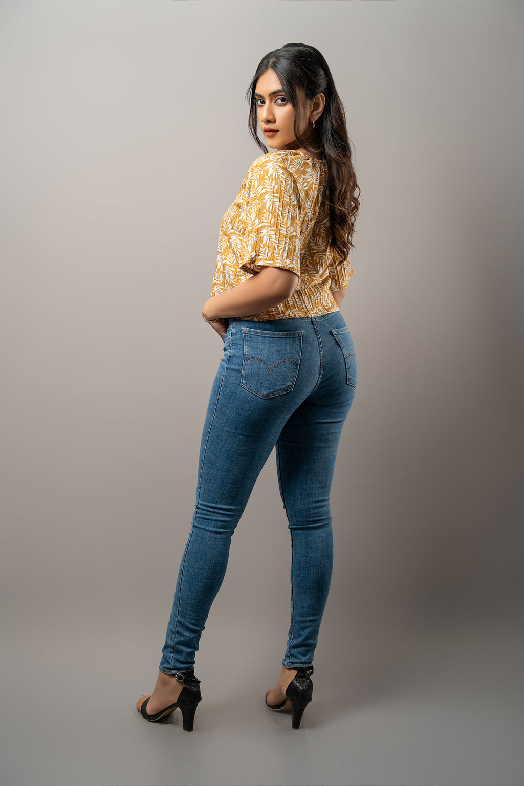 T183 | Clodia V Neck Top