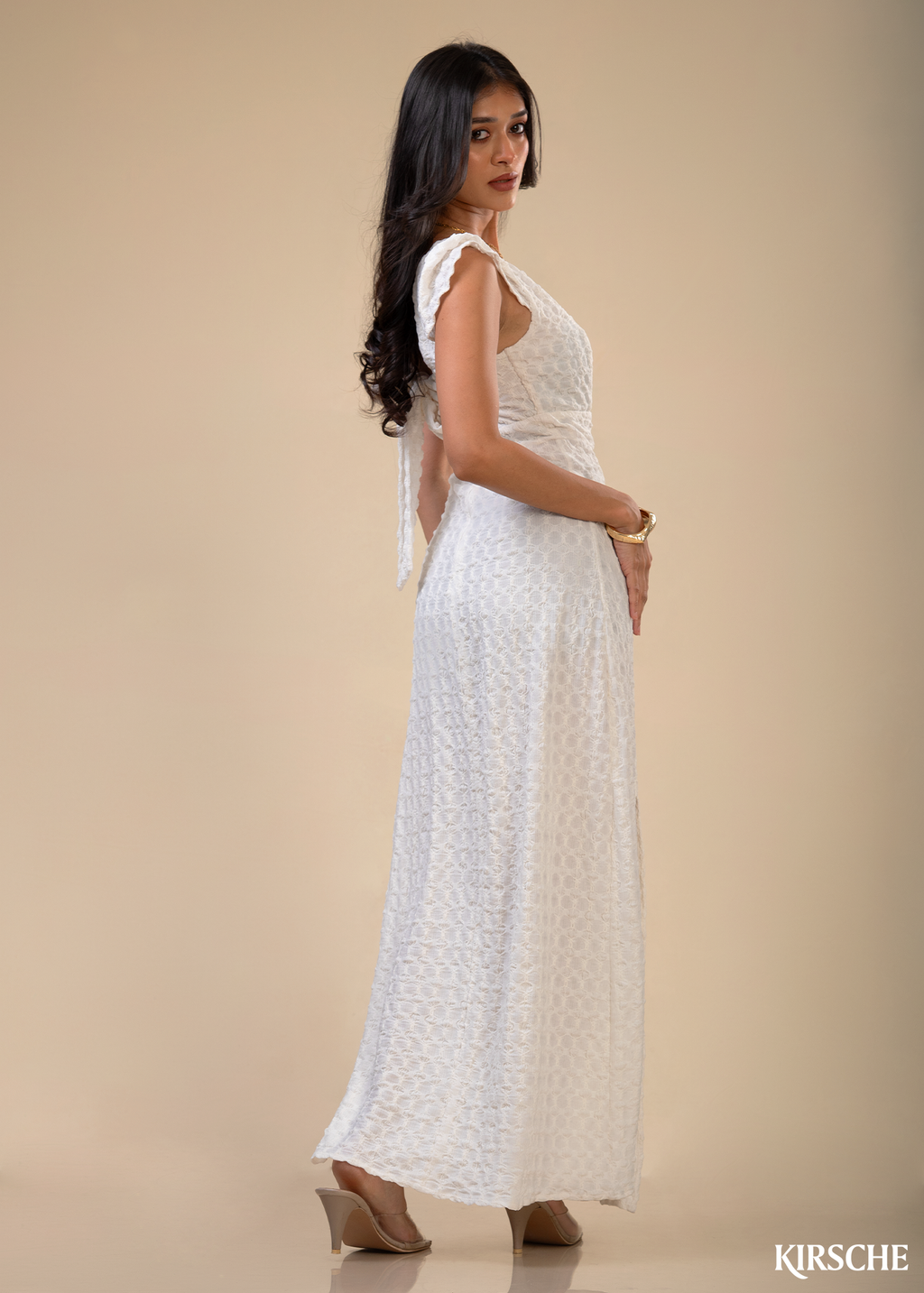 D259 | Amora Maxi Dress