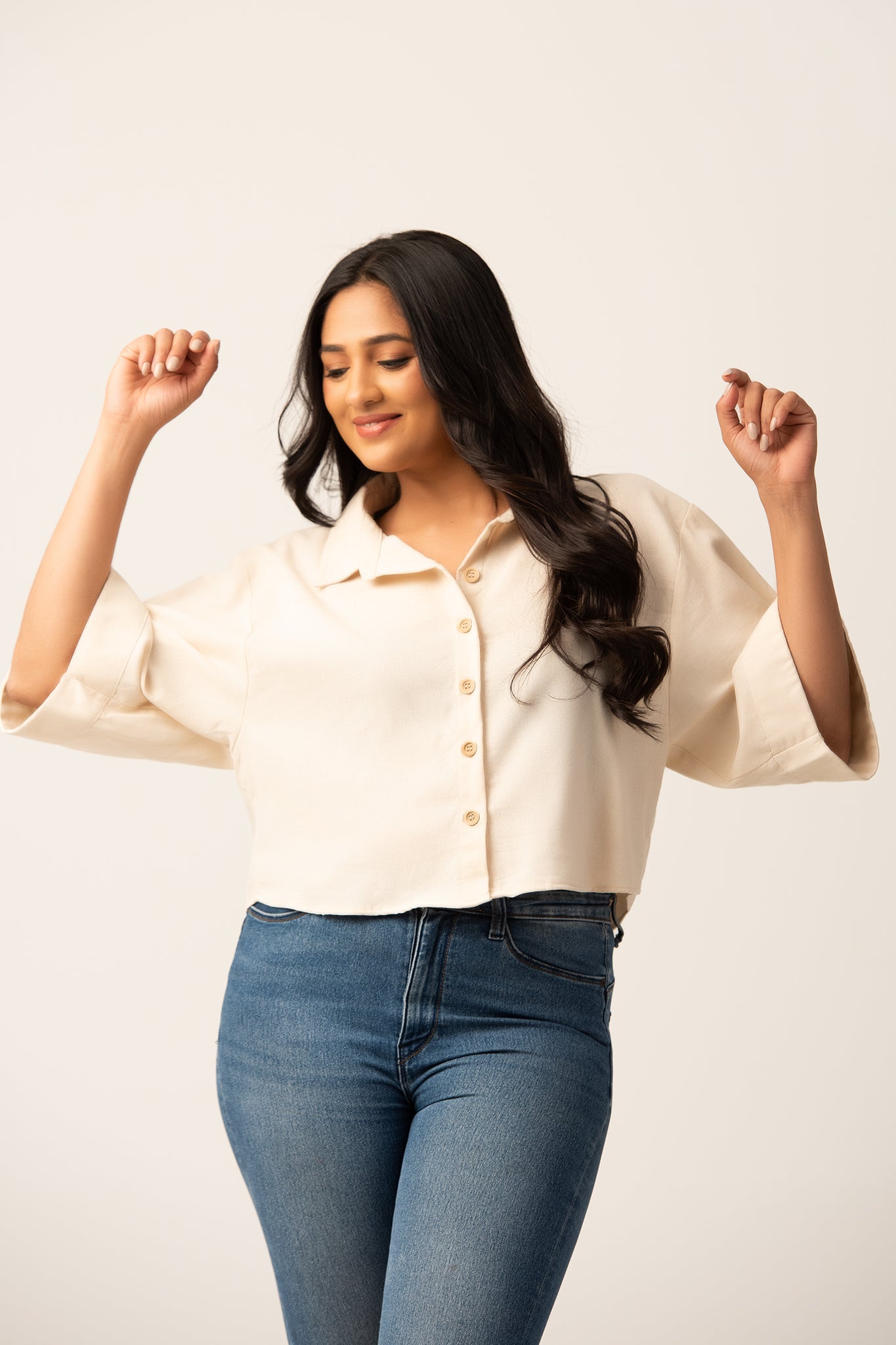 S141 | Cro Linen Crop Shirt