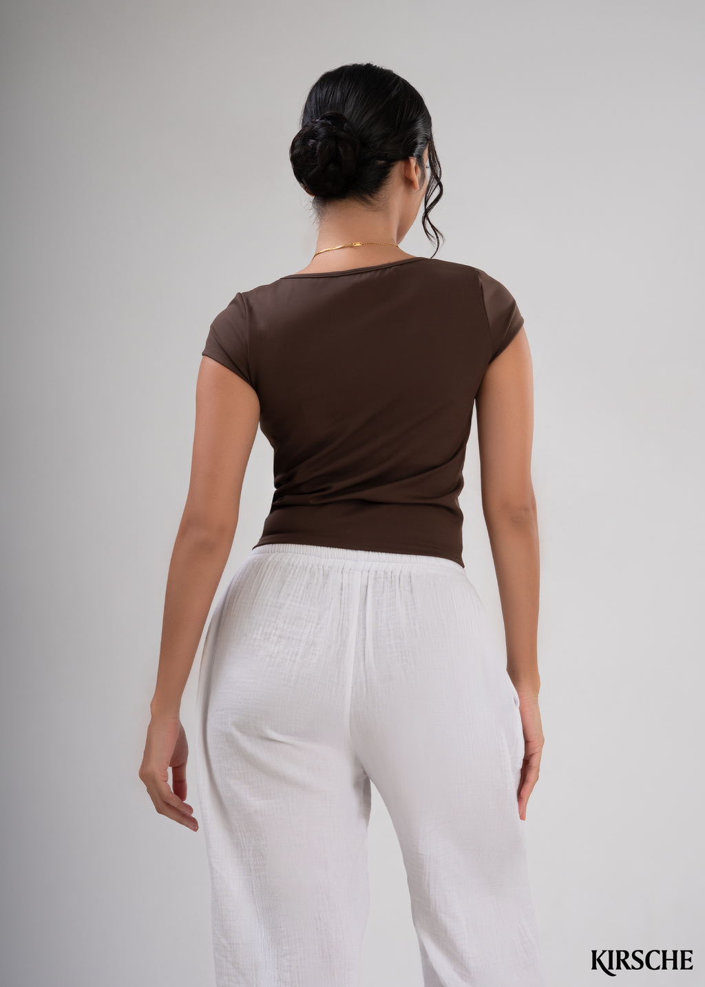 T270 | Emilly Scoop Top