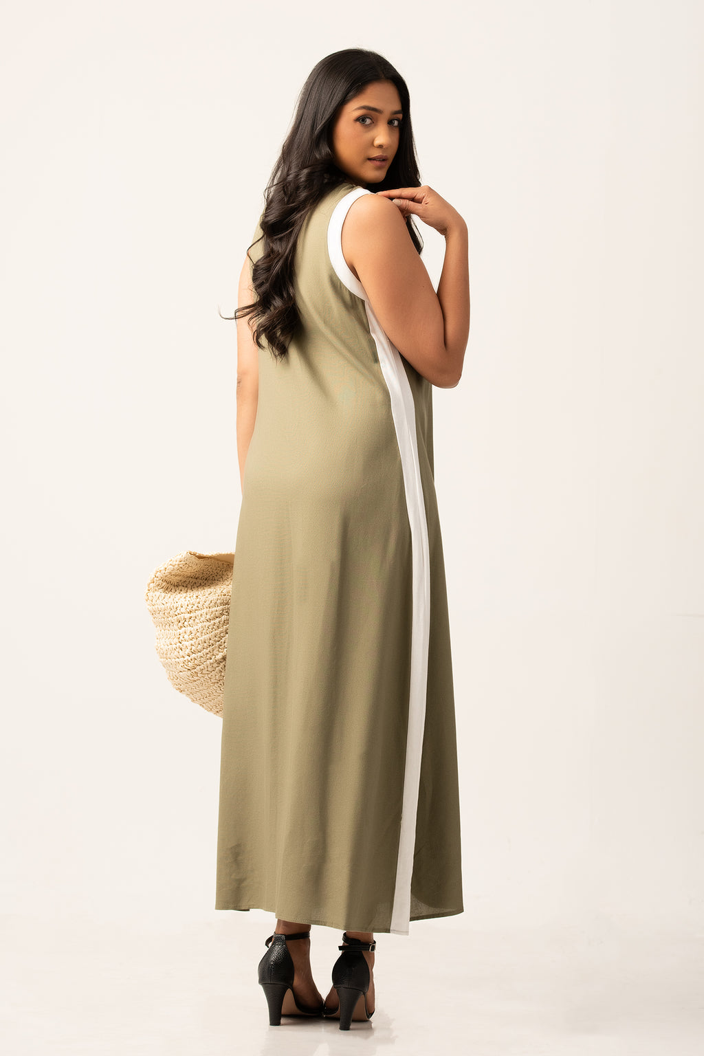 D131 | Contrast Stripe Maxi Dress