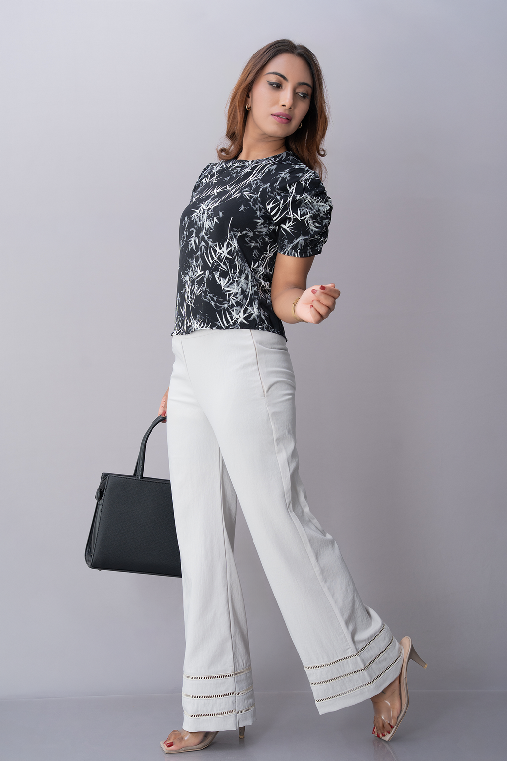 P113 | High Waist Lace Pant