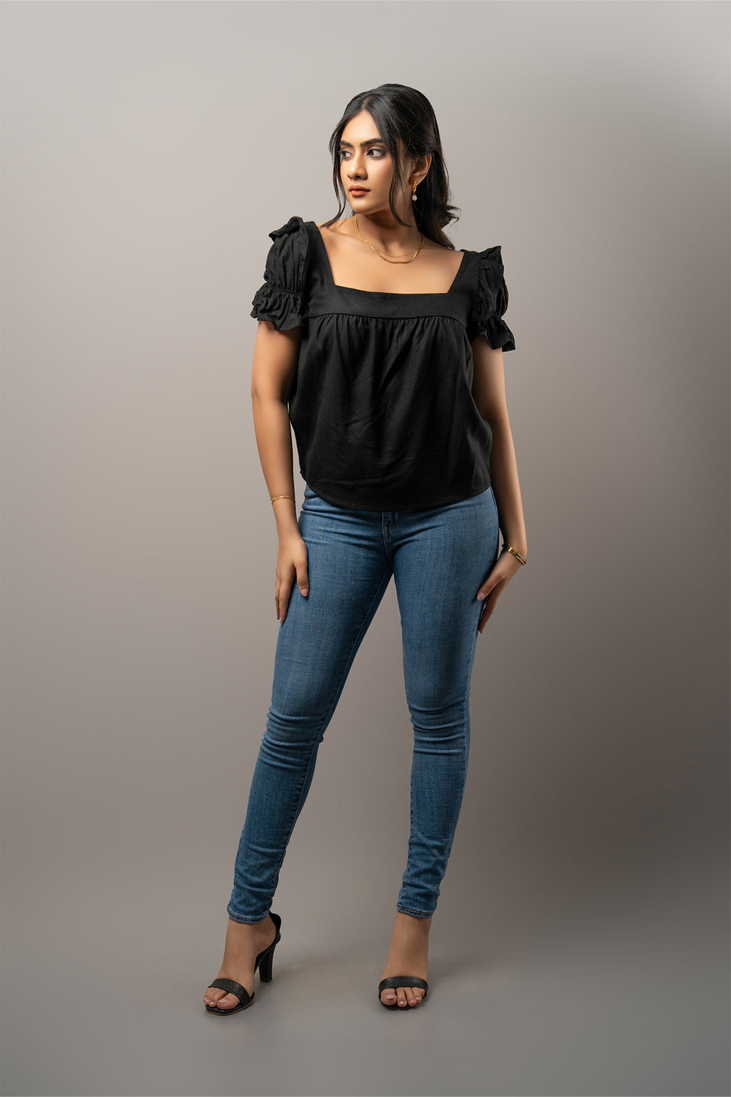 T207 | Bell Top