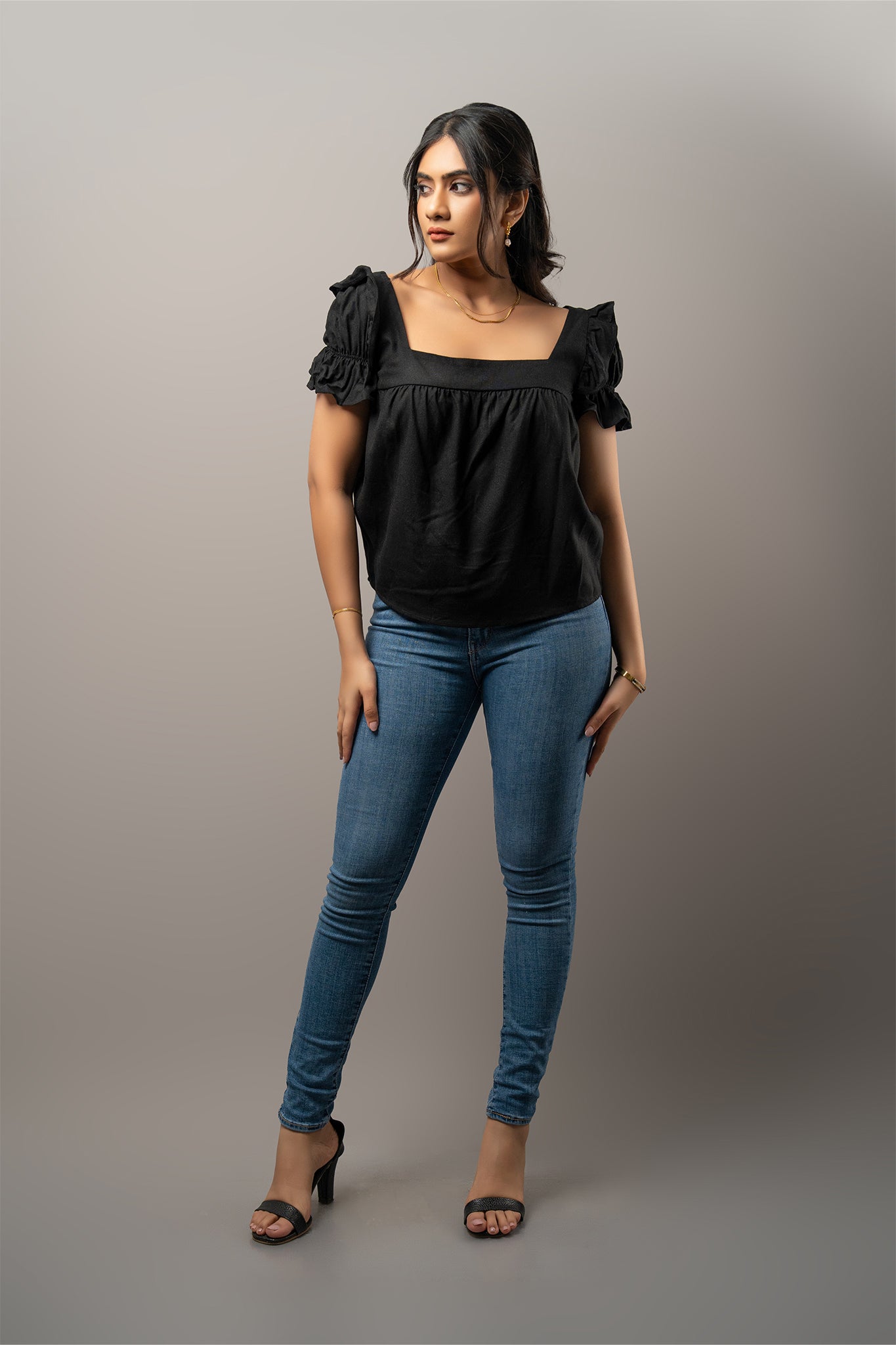 T207 | Bell Top