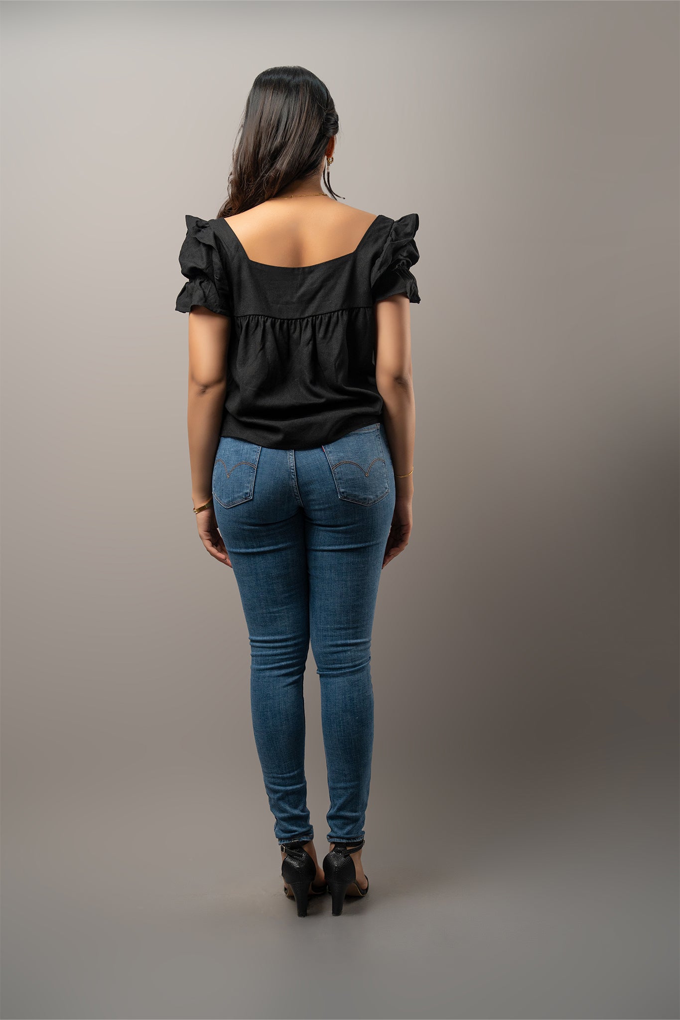 T207 | Bell Top