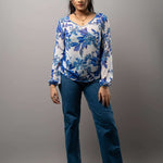 T212 l Tulip Top - Image 1