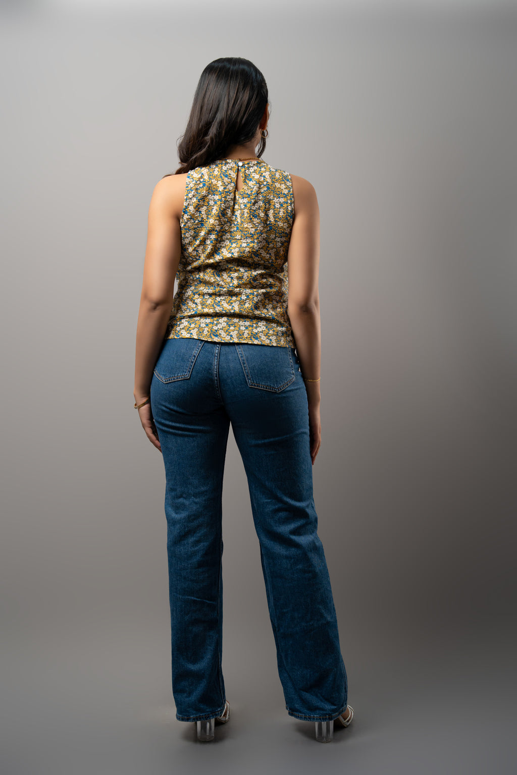 T182 | Floral Bib Top