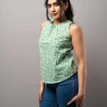 T182 l Floral Bib Top - Image 3