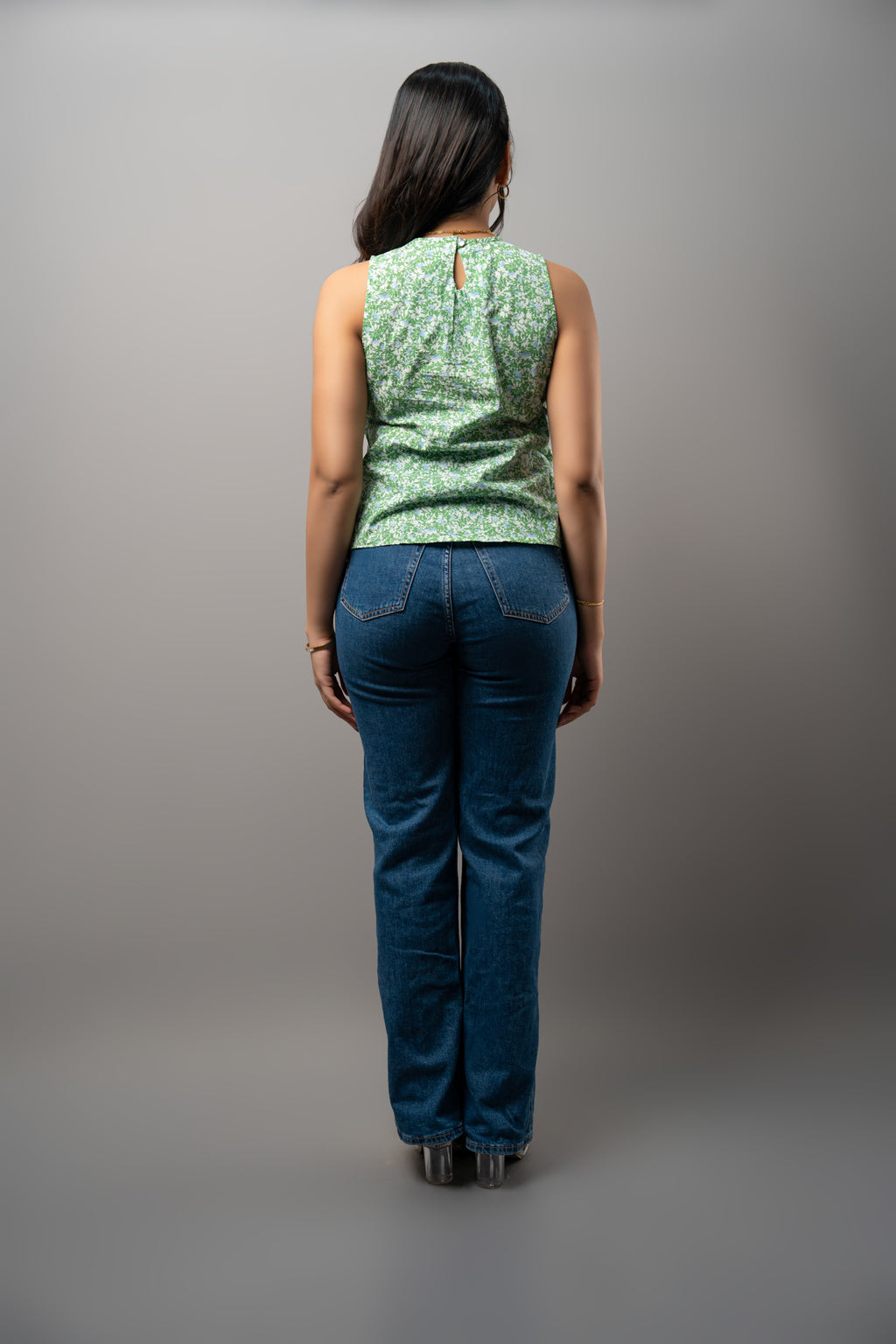T182 | Floral Bib Top