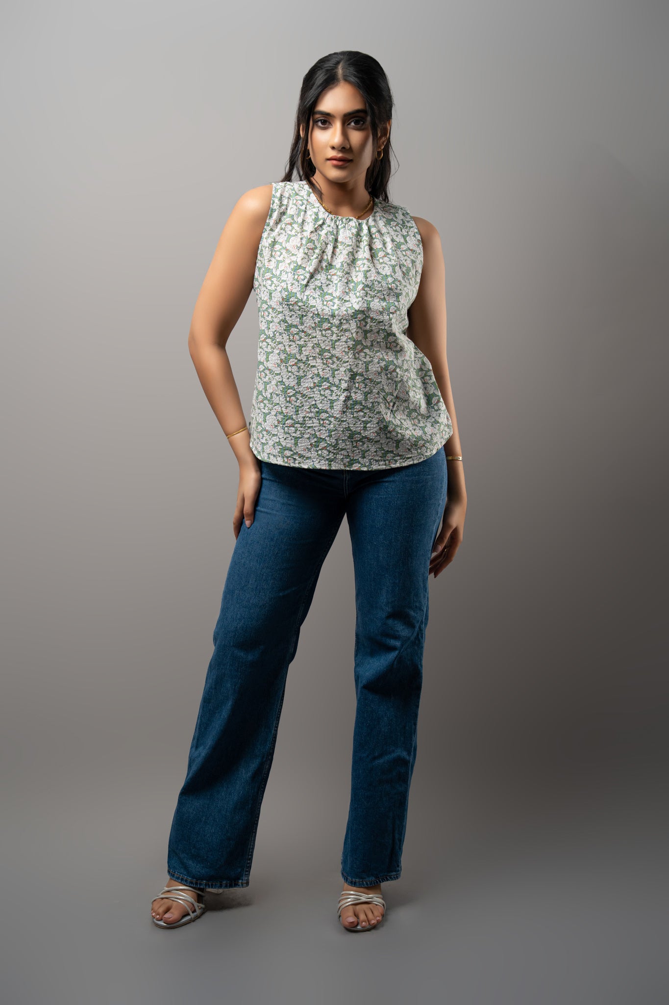 T182 | Floral Bib Top