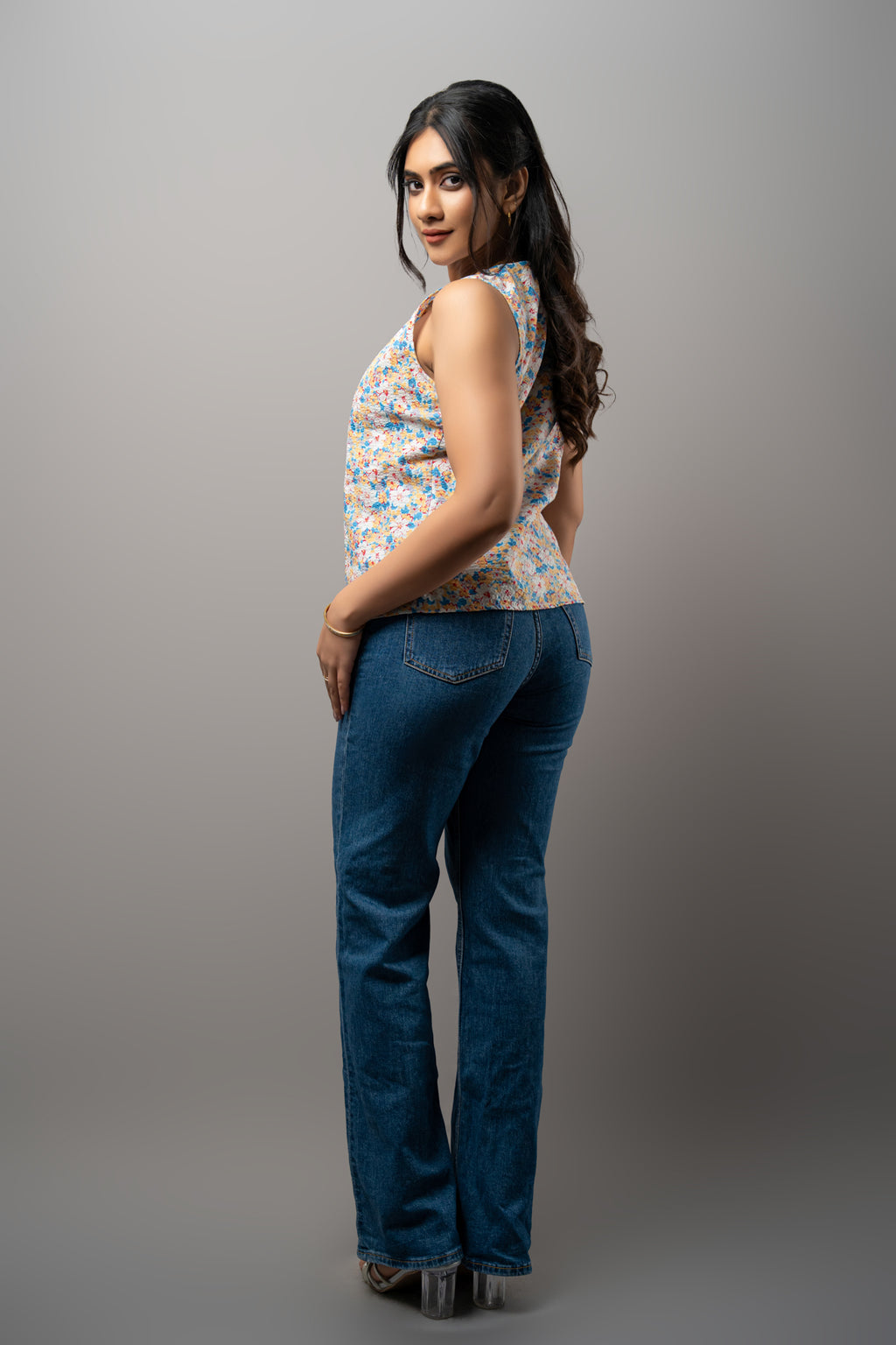 T182 | Floral Bib Top