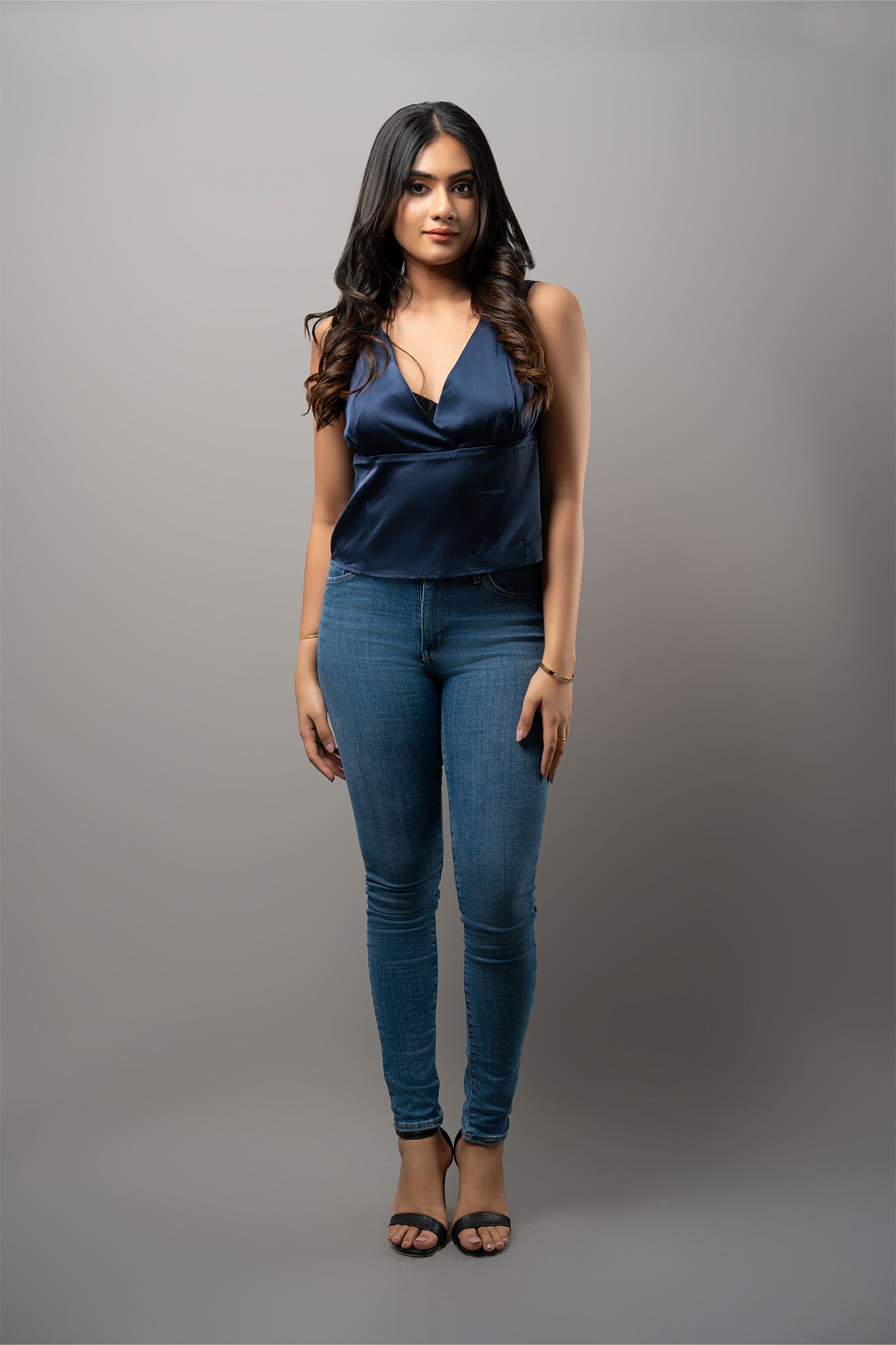 T221 l Halter Sateen Top