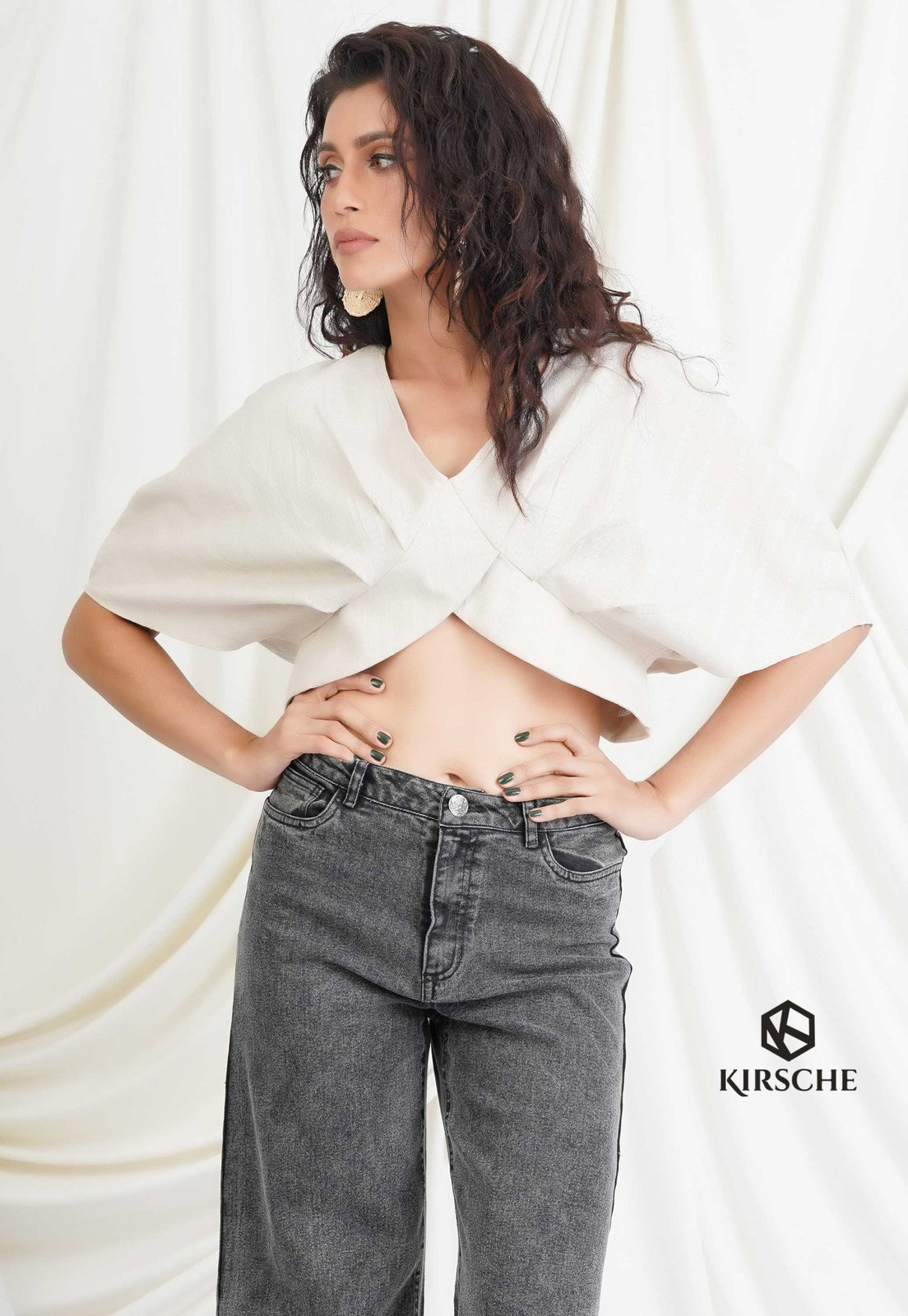 BUTTERFLY TOP