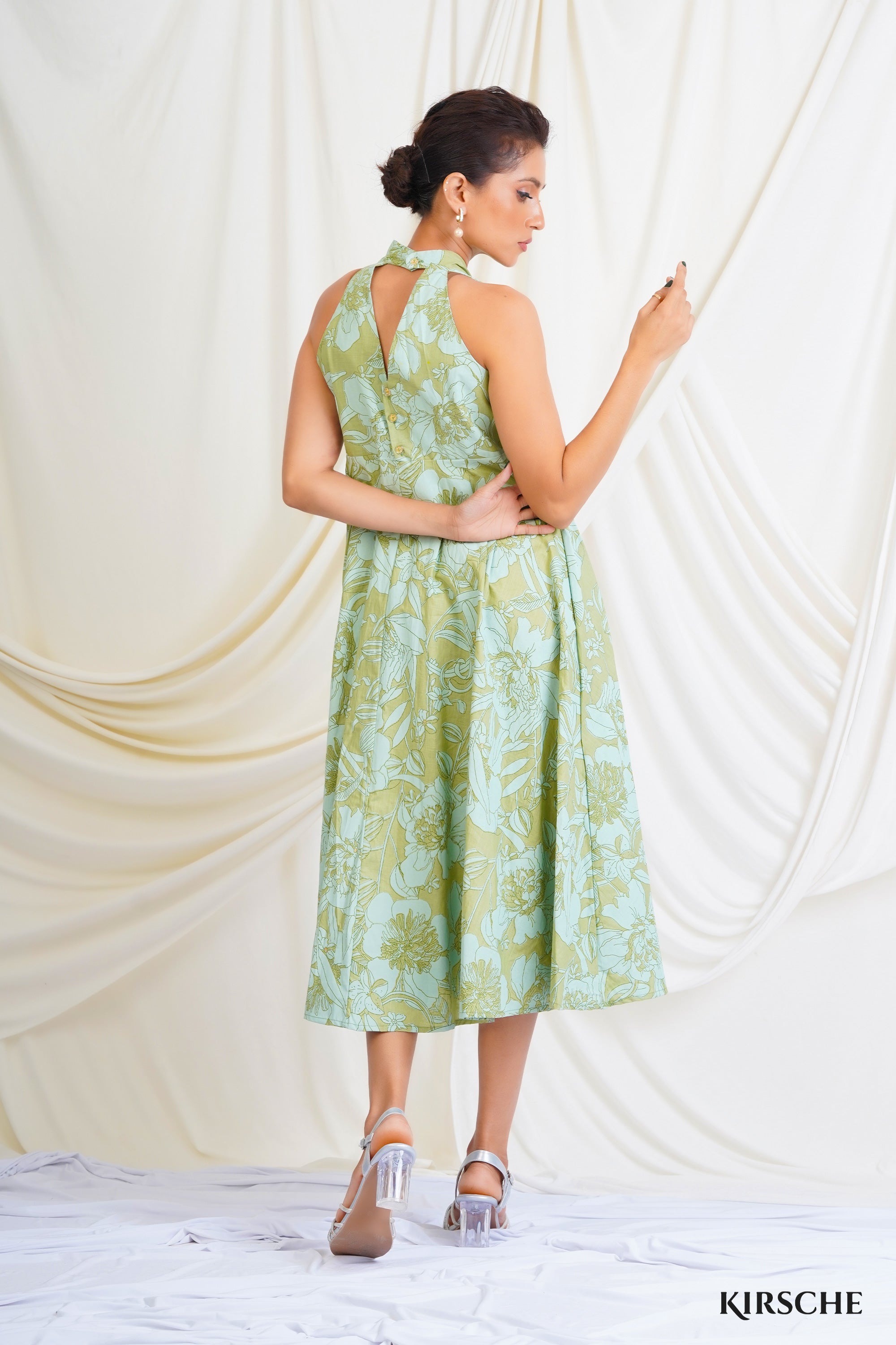 D052 | Printed Halter Neck Midi Dress