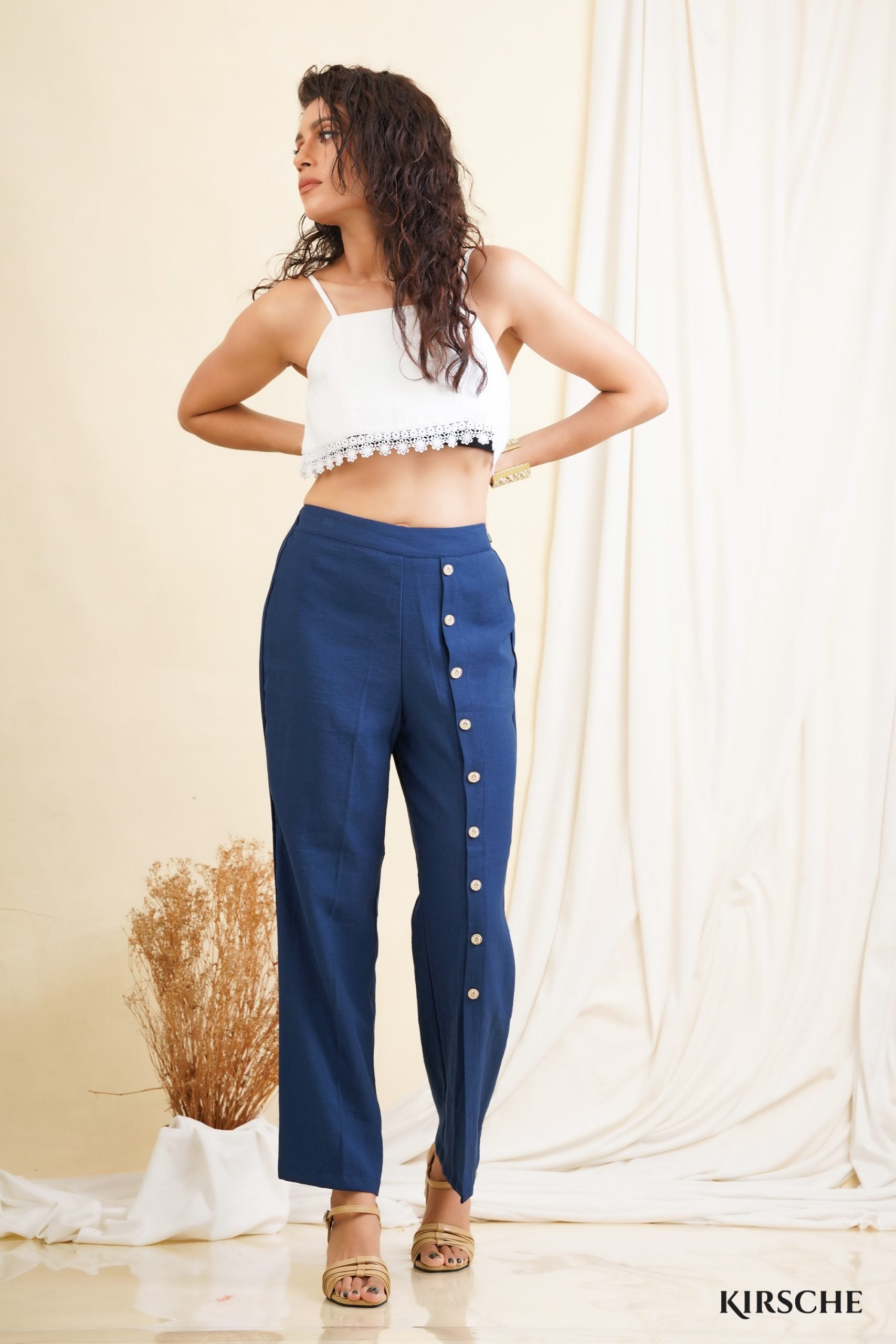 P049 | Button Detailed Pant