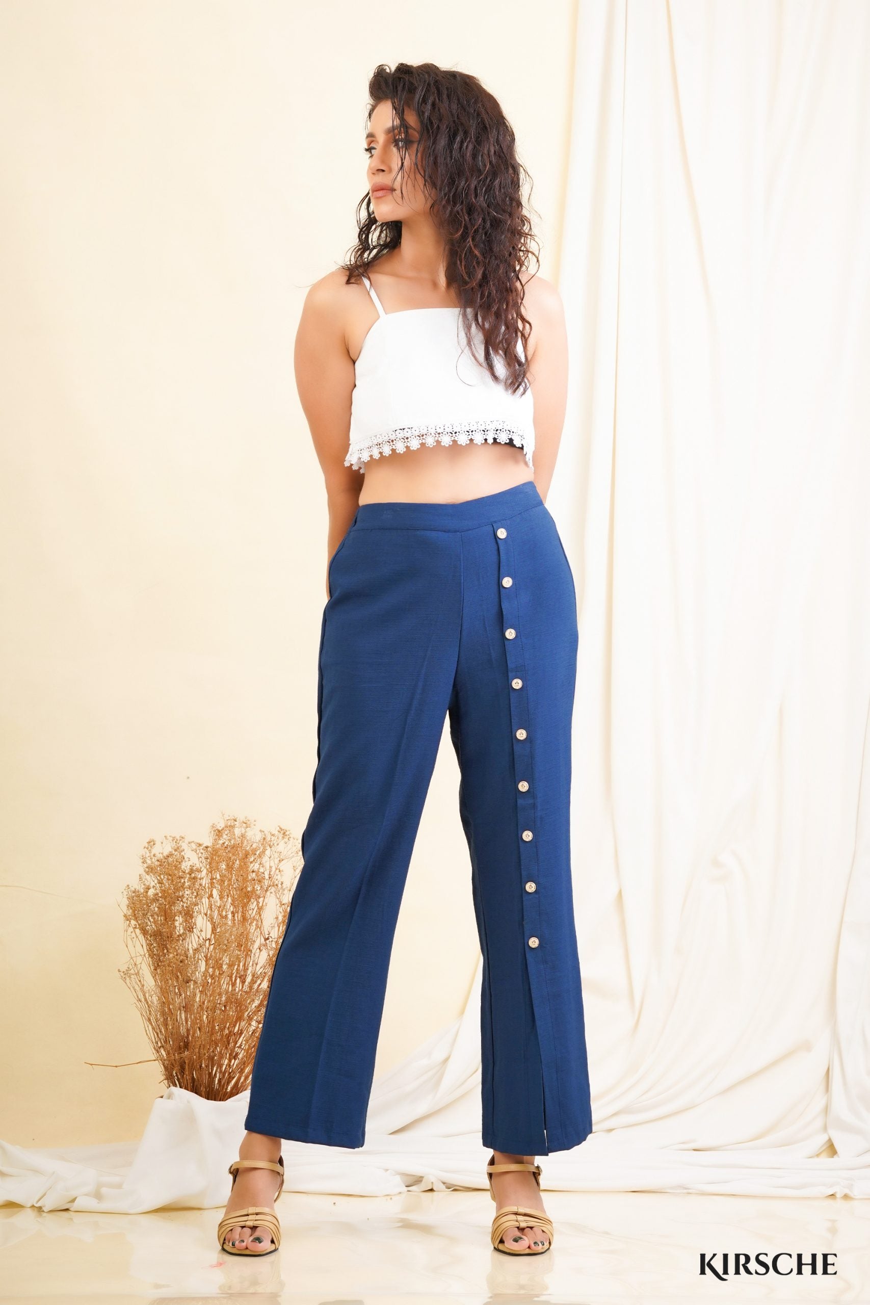 P049 | Button Detailed Pant