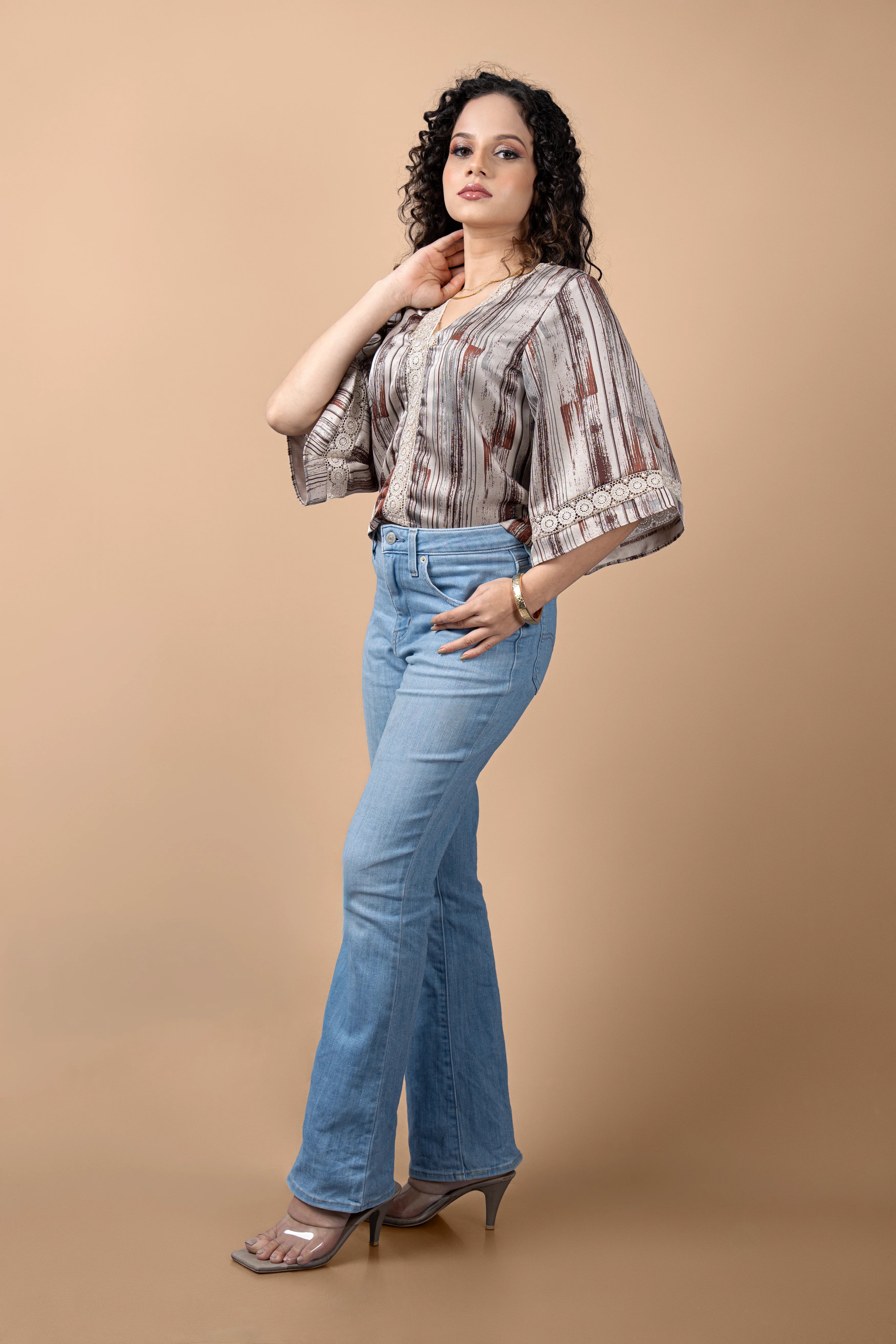 T287 |  Brows Top