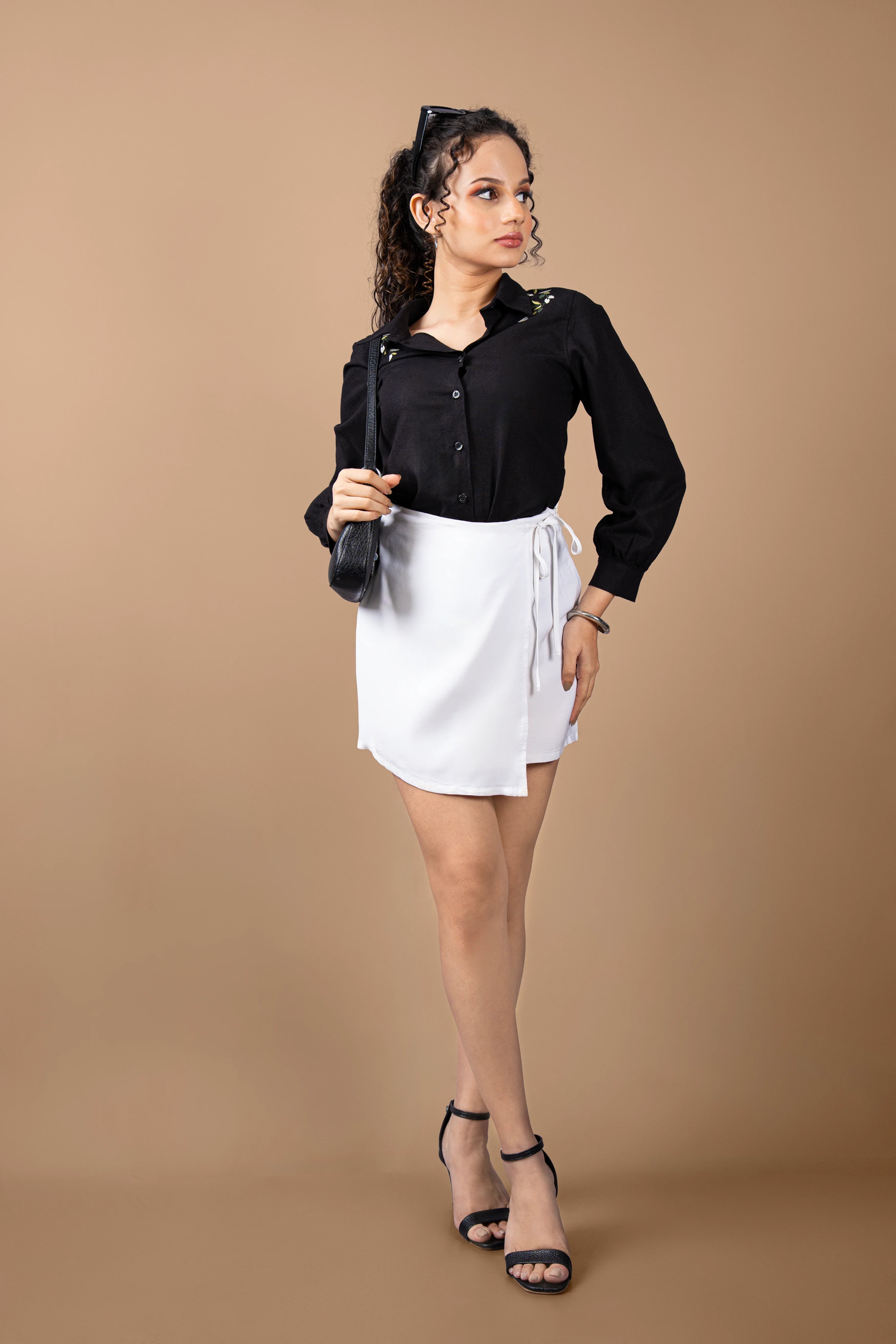 S025 | Front Emb Linen Shirt