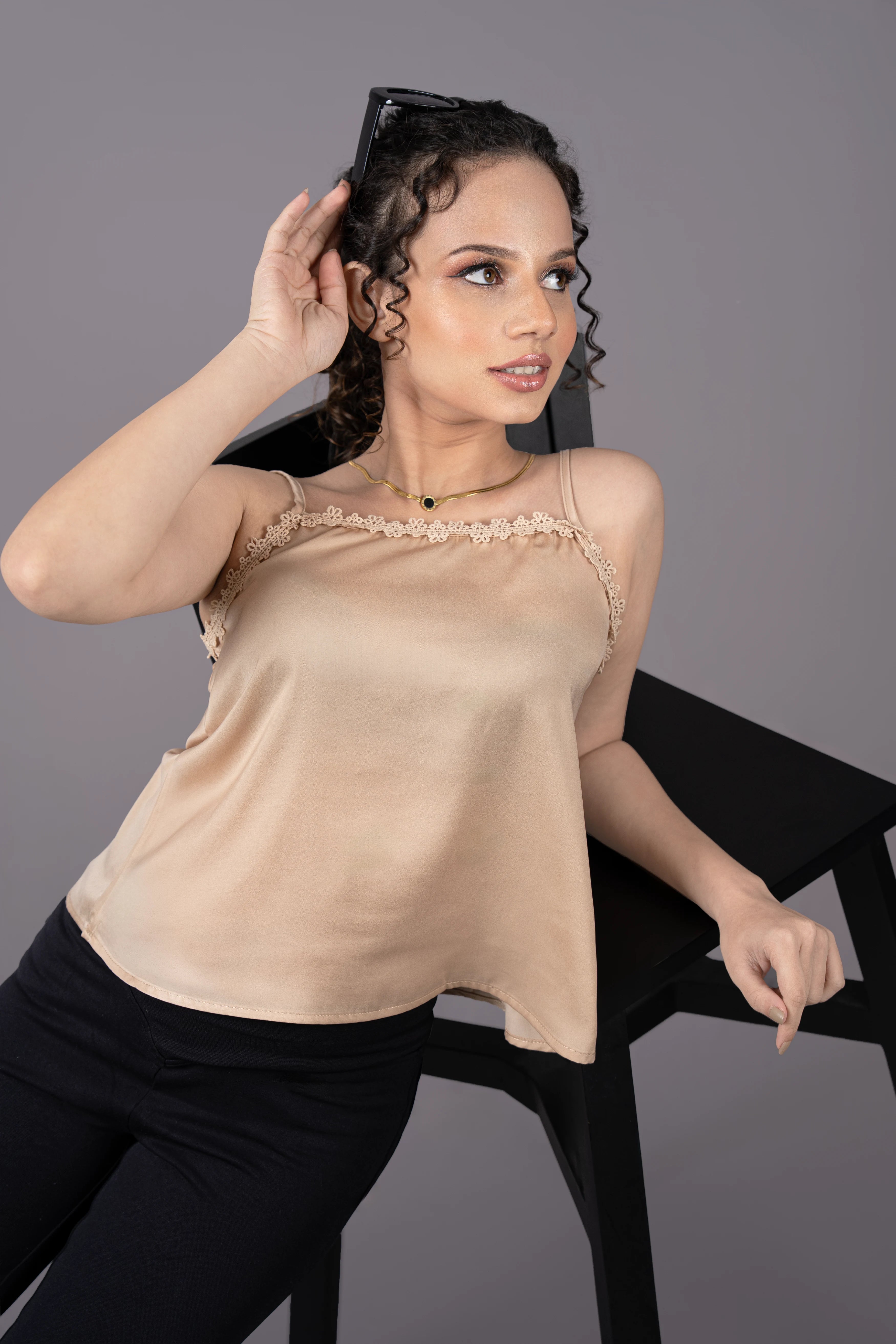 T247 | Noir Top