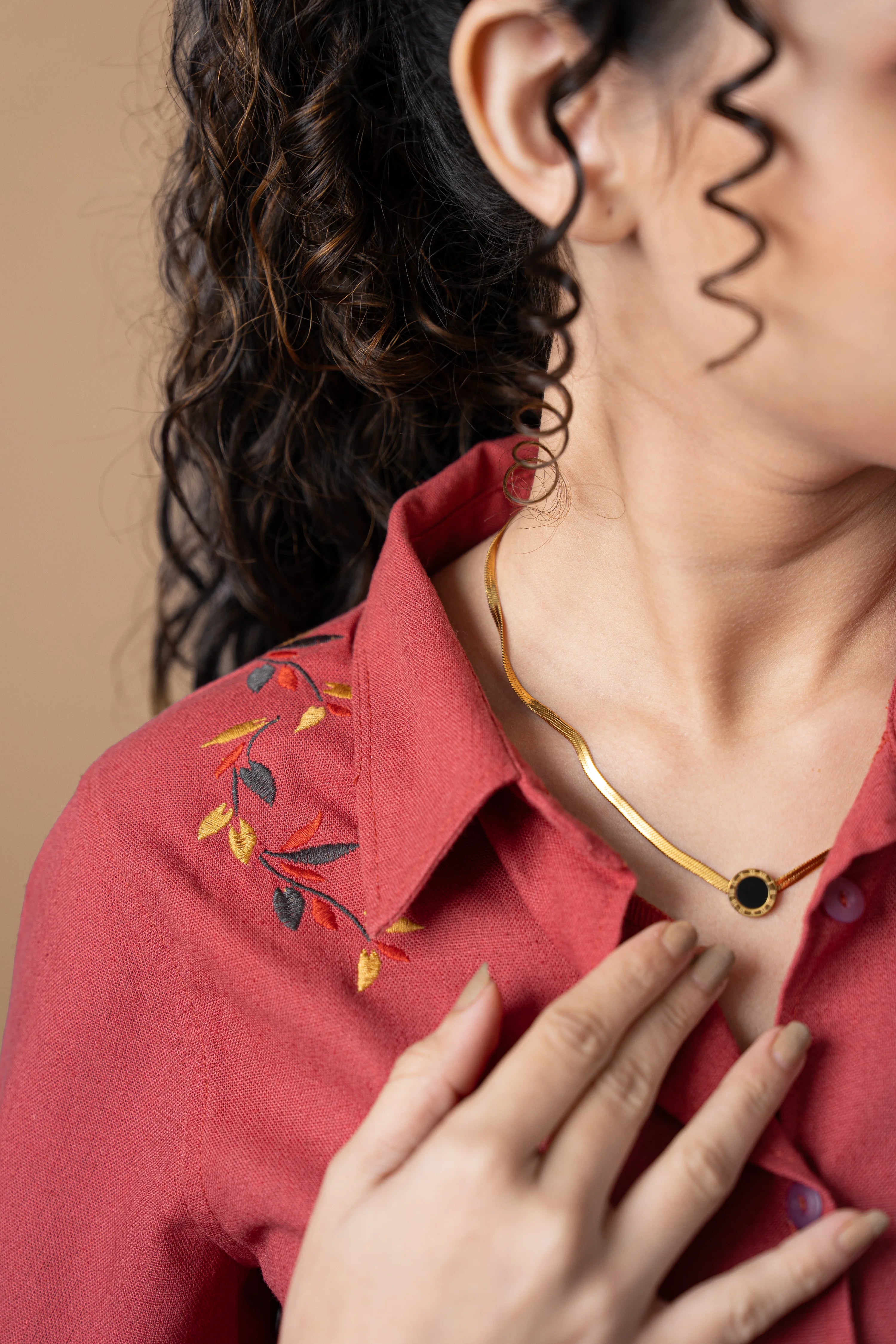 S025 | Front Emb Linen Shirt
