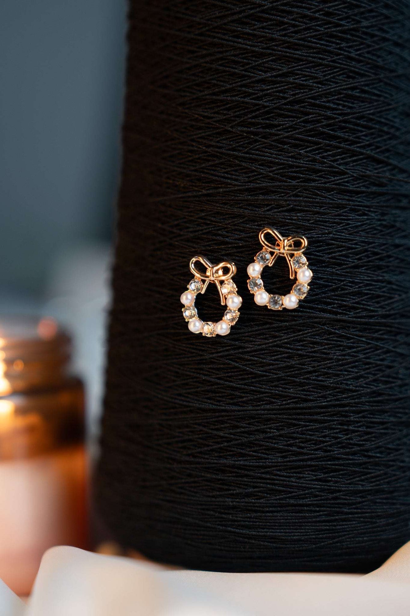 RHINESTONE BOW EARRING