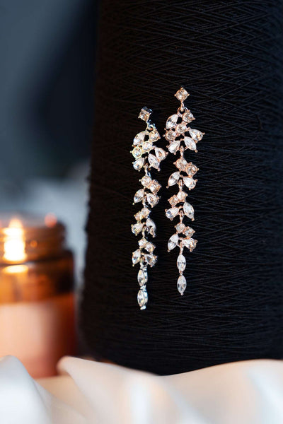 RHINESTONE FANCY EARRING