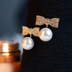 BOW TIE PEARL EARRING - Image 2