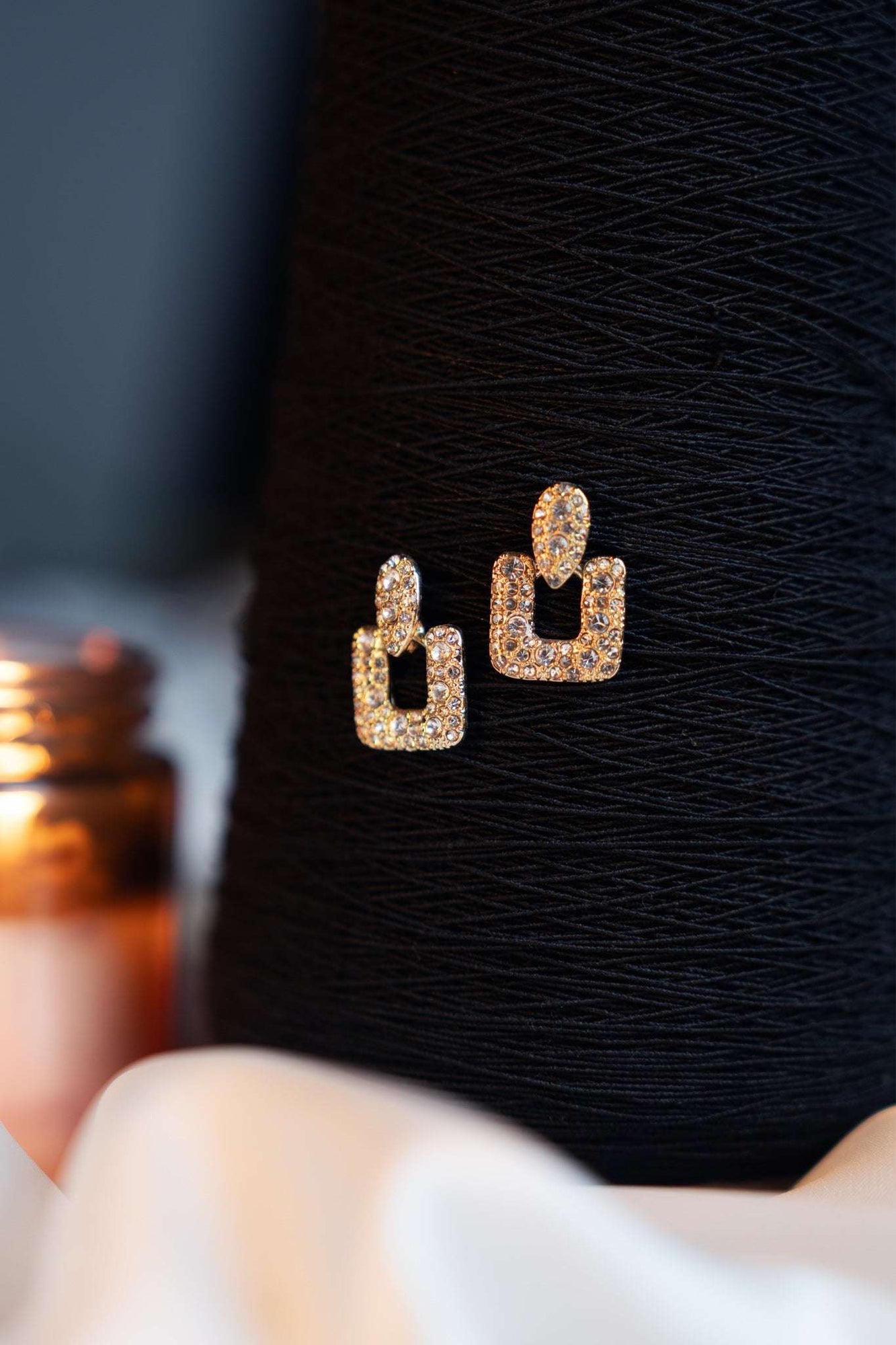 GOLD RHINESTONE EARRING