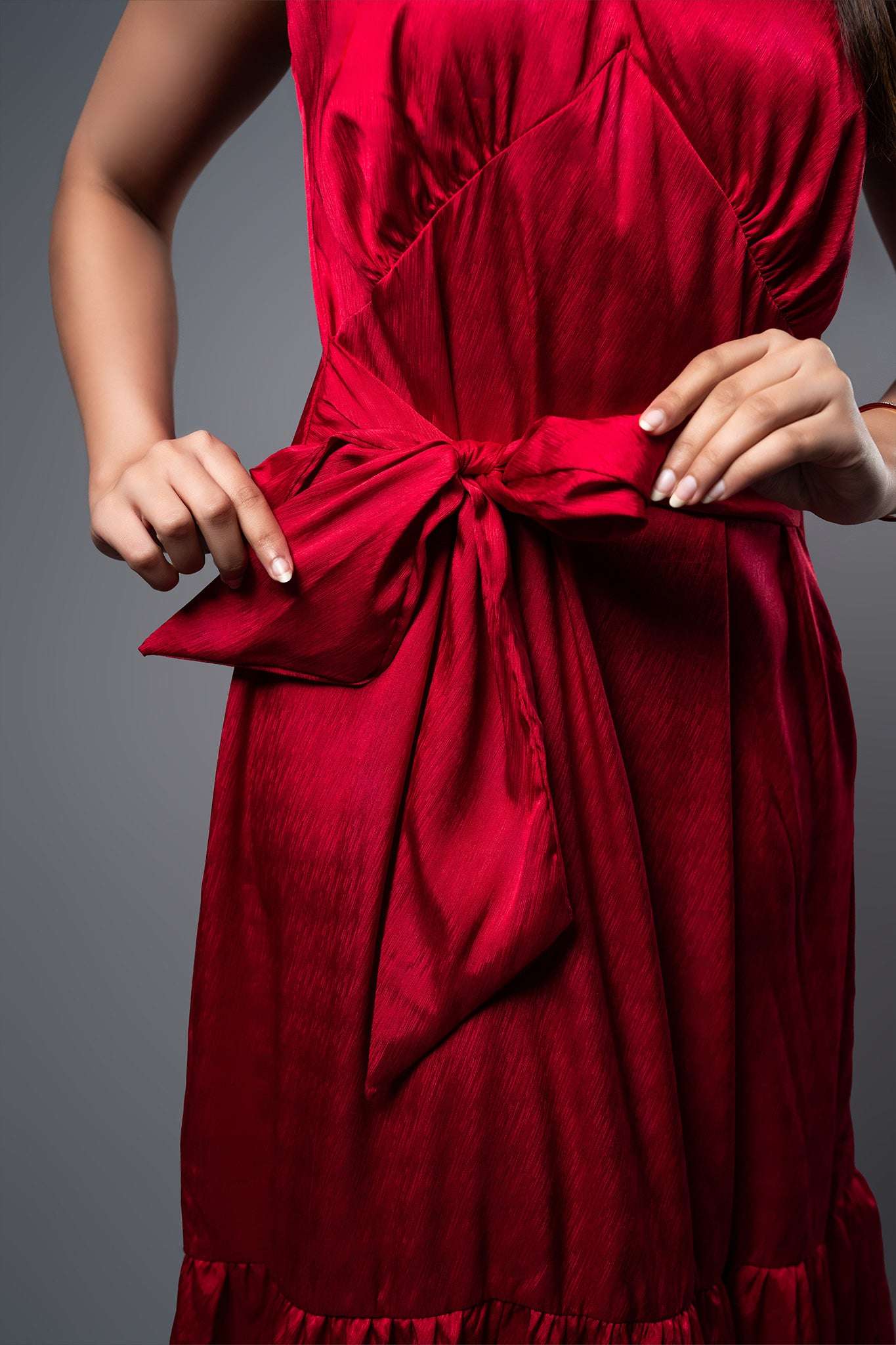 D068 | Plung Back Tie Dress