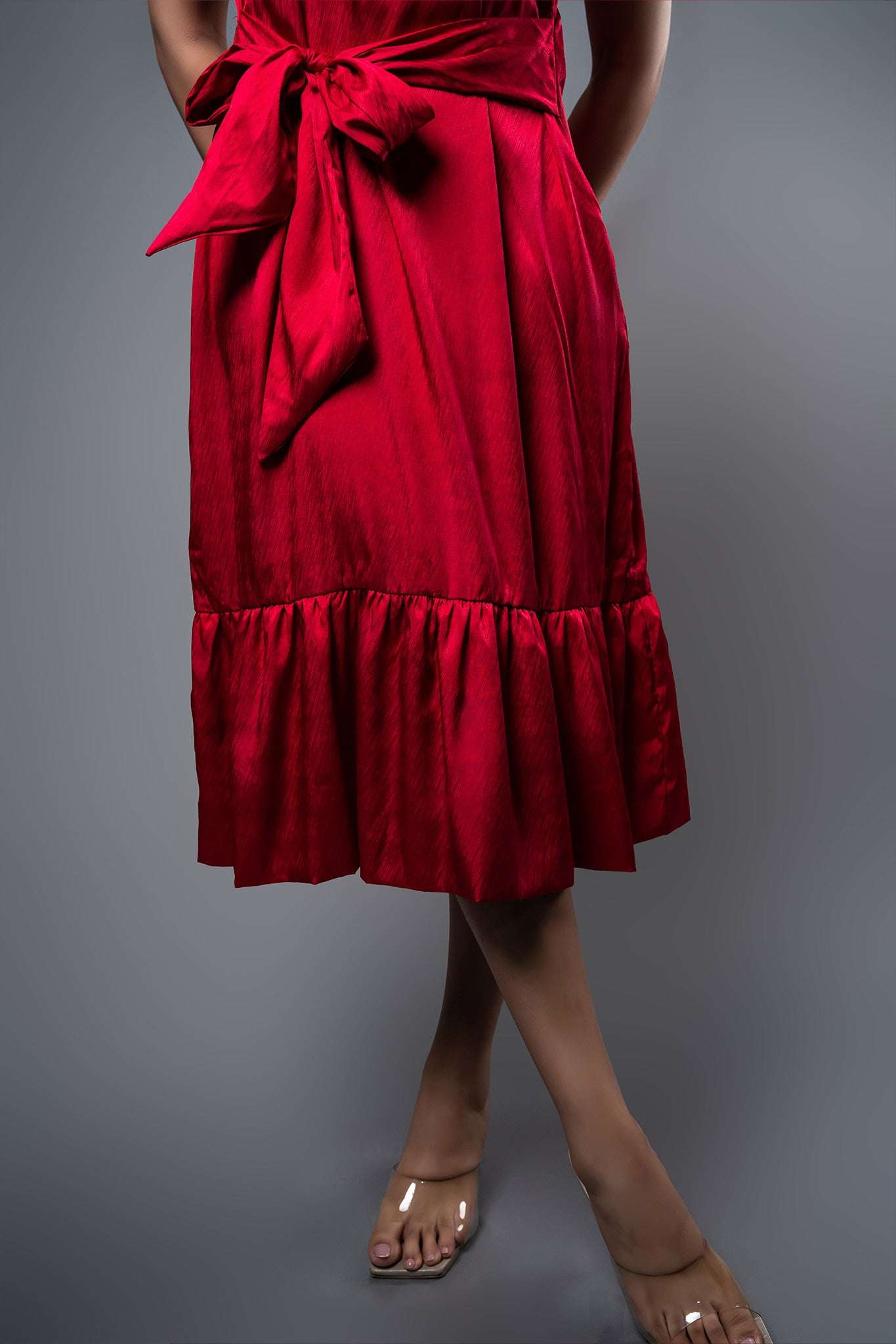 D068 | Plung Back Tie Dress