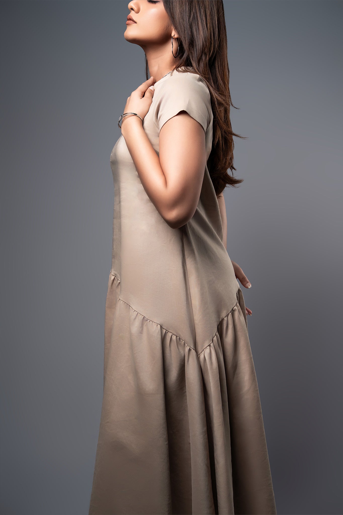 D054 | Tilted Waist Midi Dress